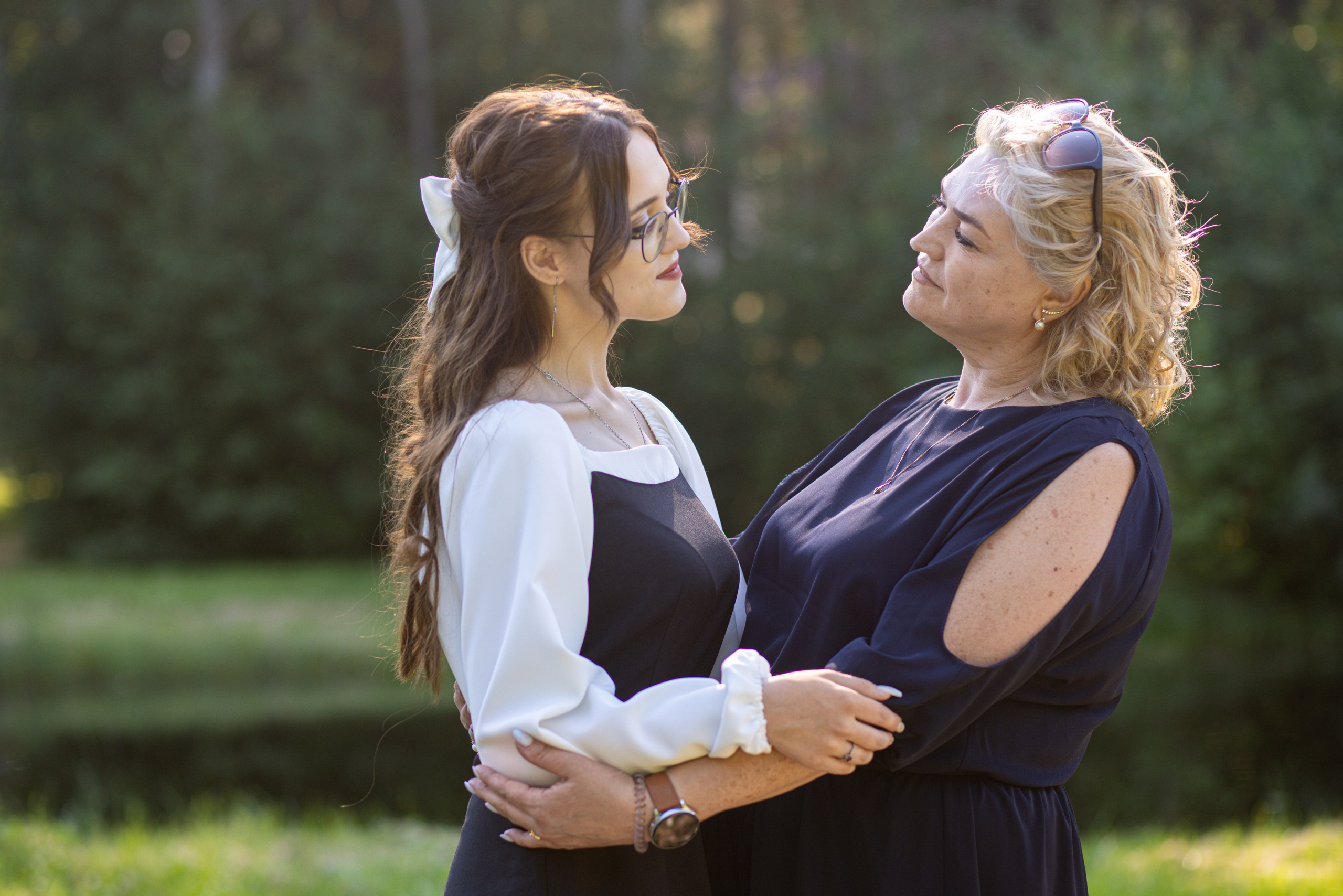 Фотосессия на выпускной. Школа № 12, 11 класс, 2024 г. Студия выпускных альбомов Остров