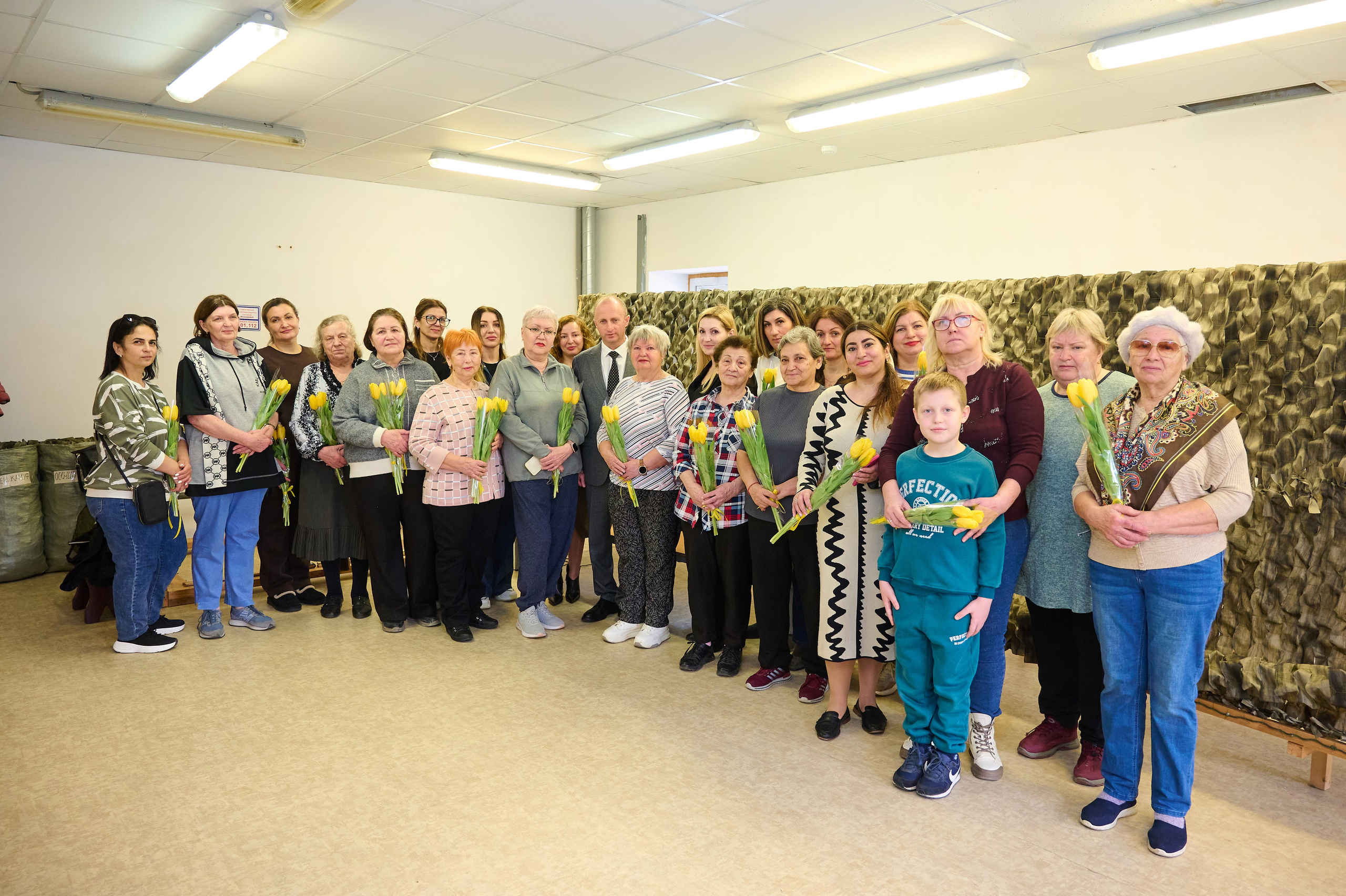 Поздравления девочкам Кабардинки от Главы округа Кялова Г.Е. Жизнь курорта Кабардинка в фотографиях