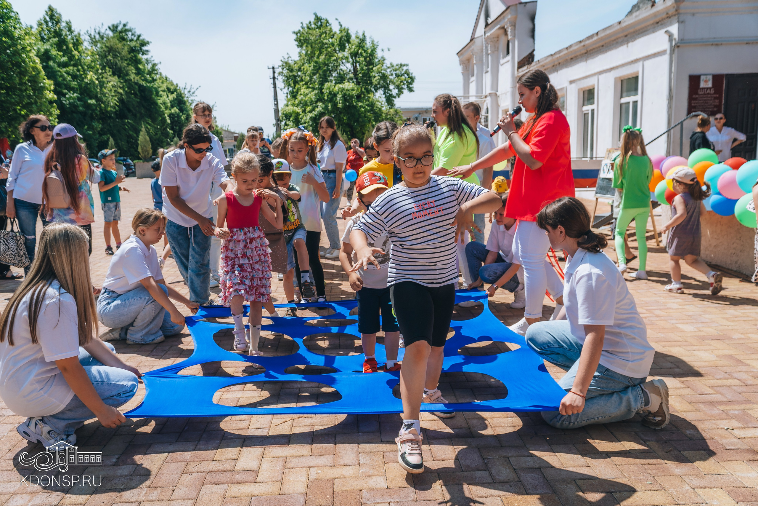 Должны смеяться дети. Новотитаровский Дом культуры