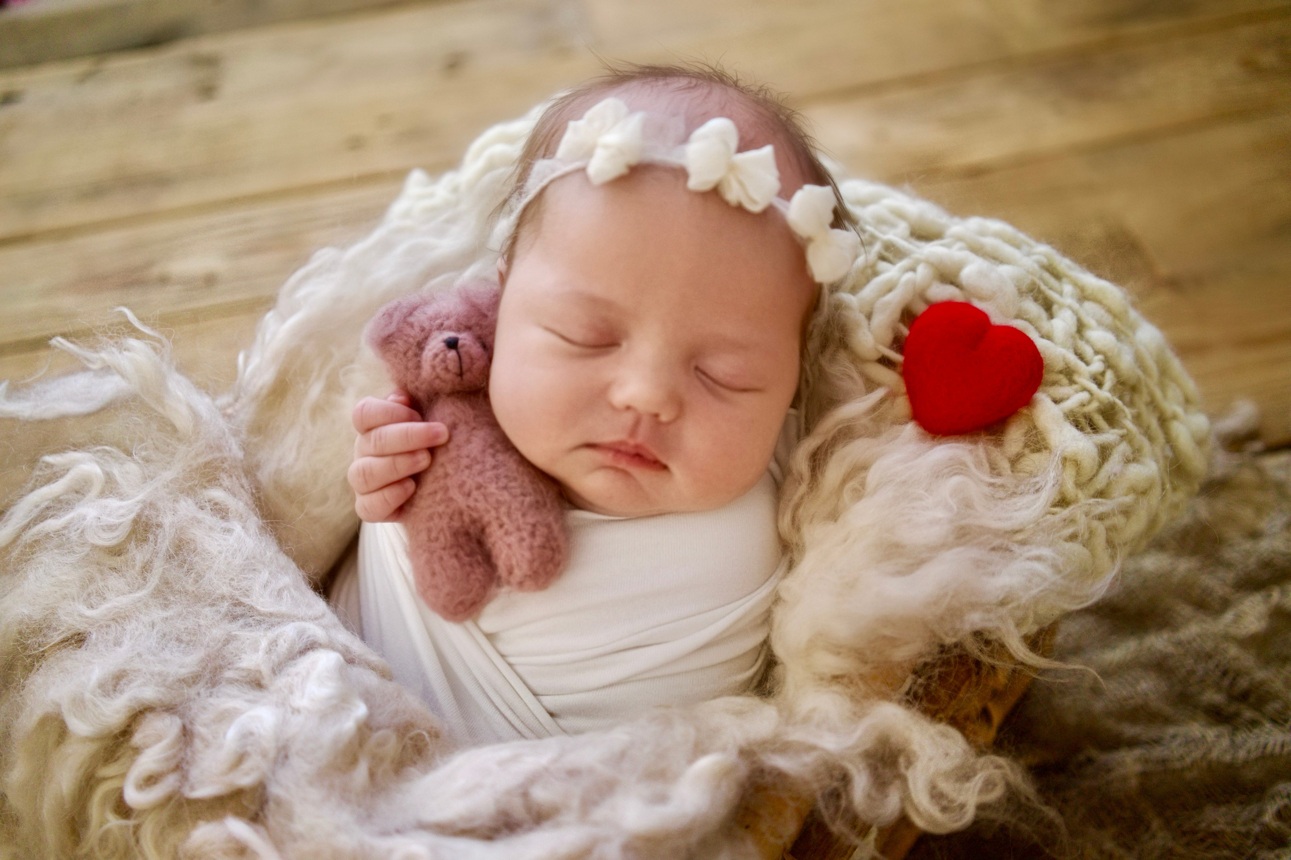 Фотограф новорождённых newborn деток до года в Кемерово Ксения Вакула