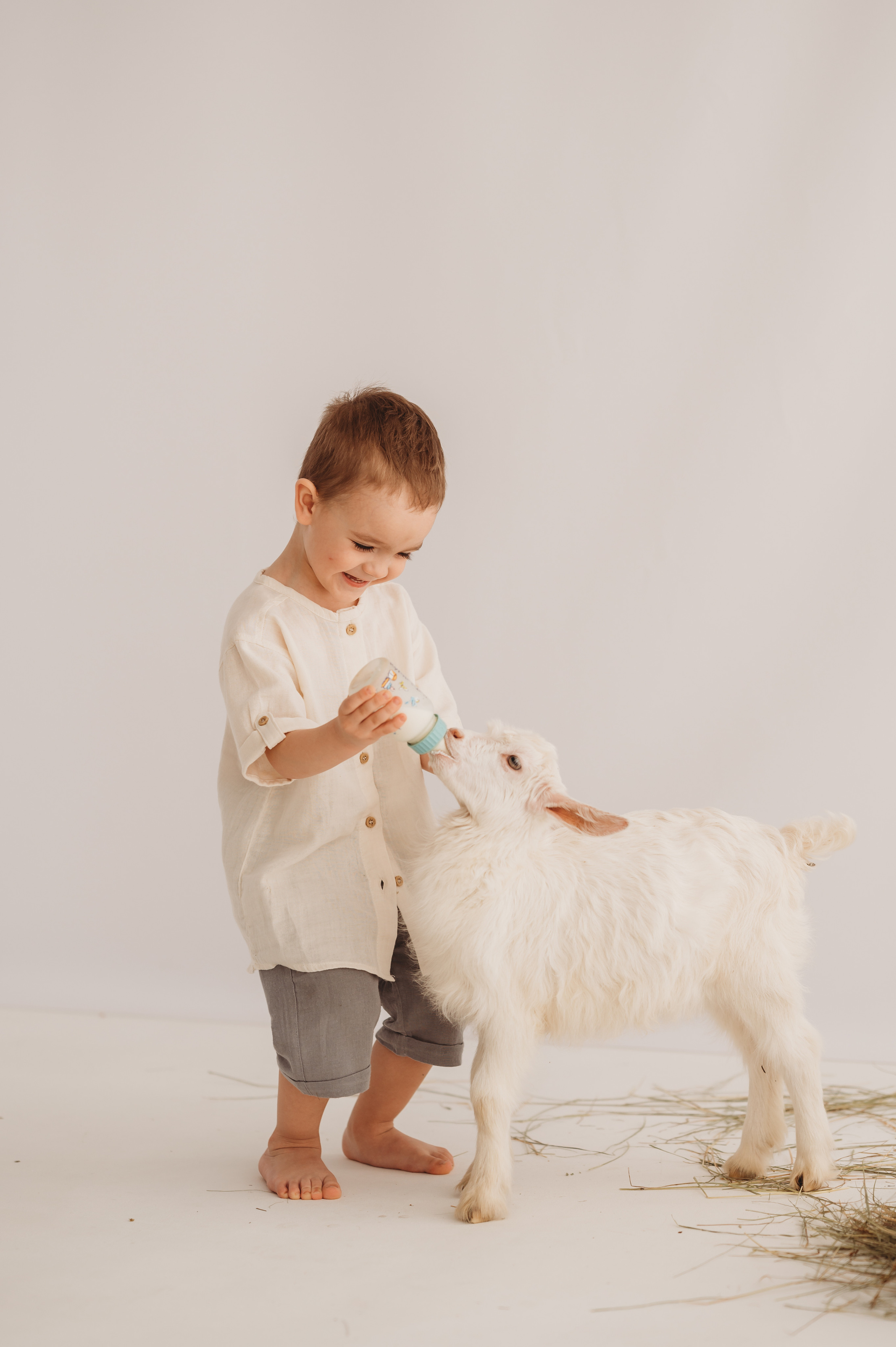 Кирюша и козлик. Детский и семейный фотограф Ирина Гладких