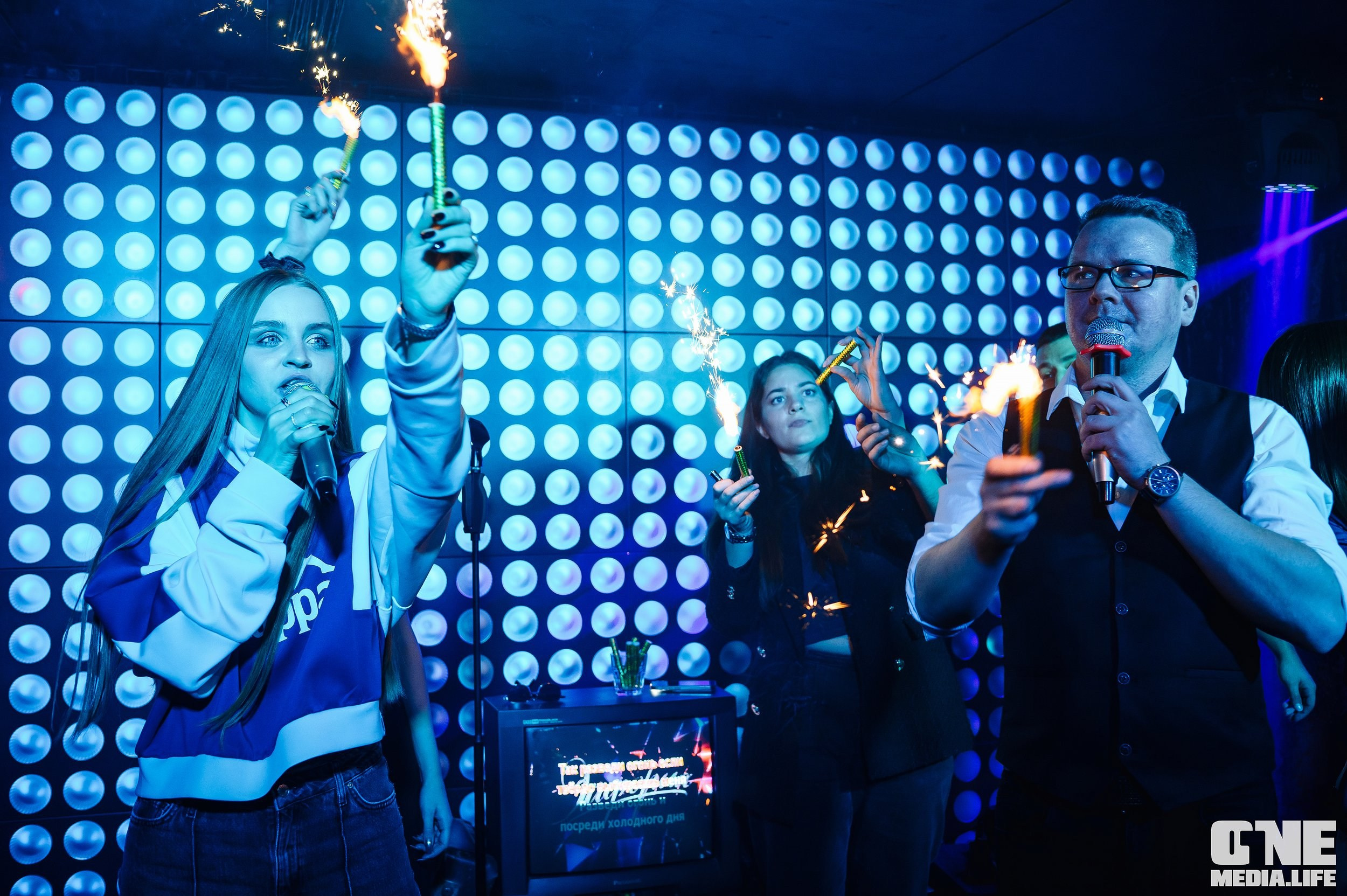 Фоторепортаж из караоке-клуба Эйфория. One Media Life: фоторепортажи, фотоотчеты с мероприятий и заведений