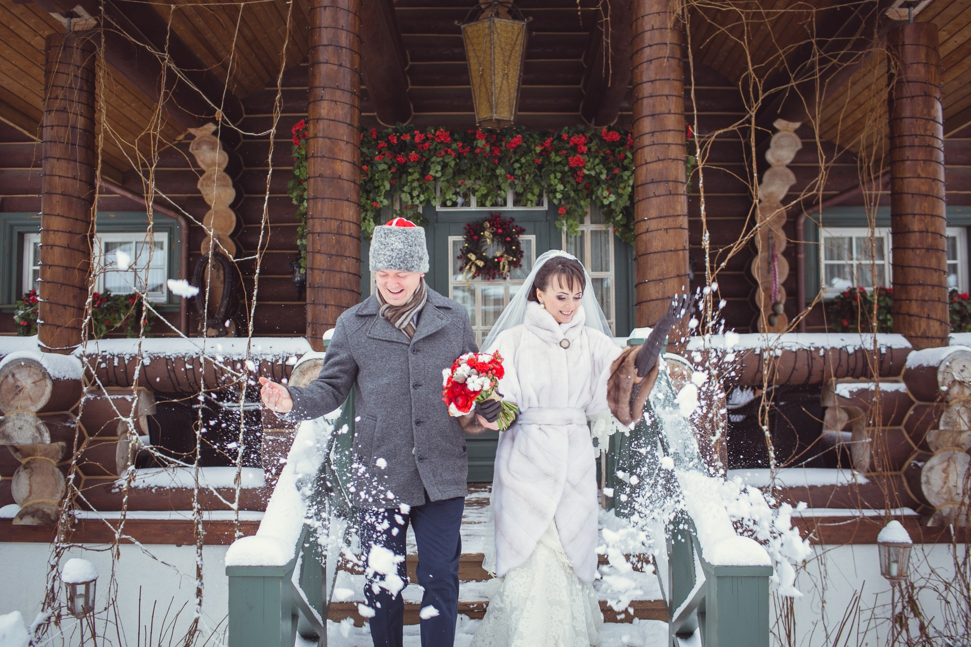 Зимняя свадьба в русских традициях. Семейный, портретный и свадебный фотограф в Санкт-Петербурге и Москве