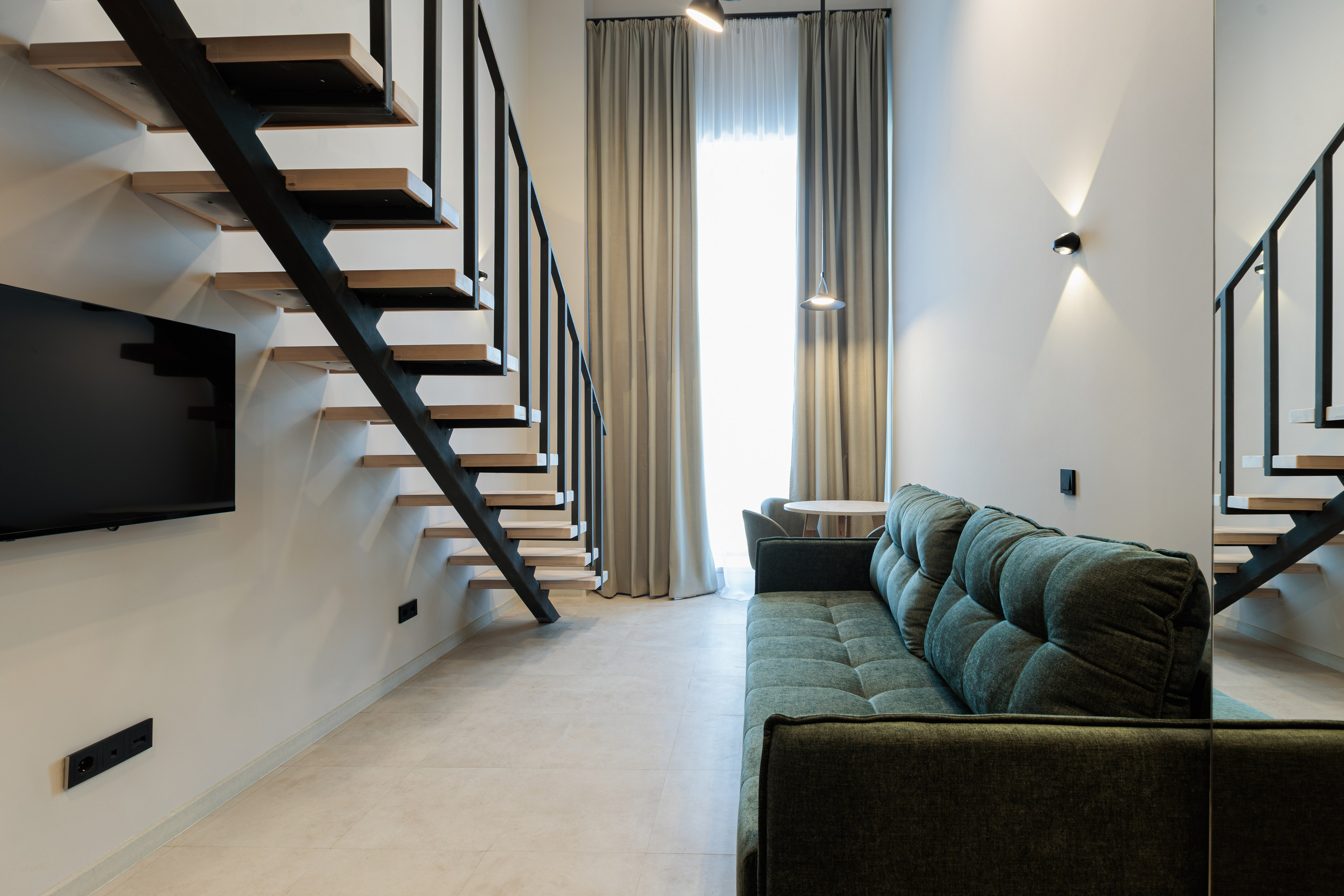 Фотограф для интерьерной съемки апартаментов. Контент для бизнеса в Екатеринбурге Полдень Медиа