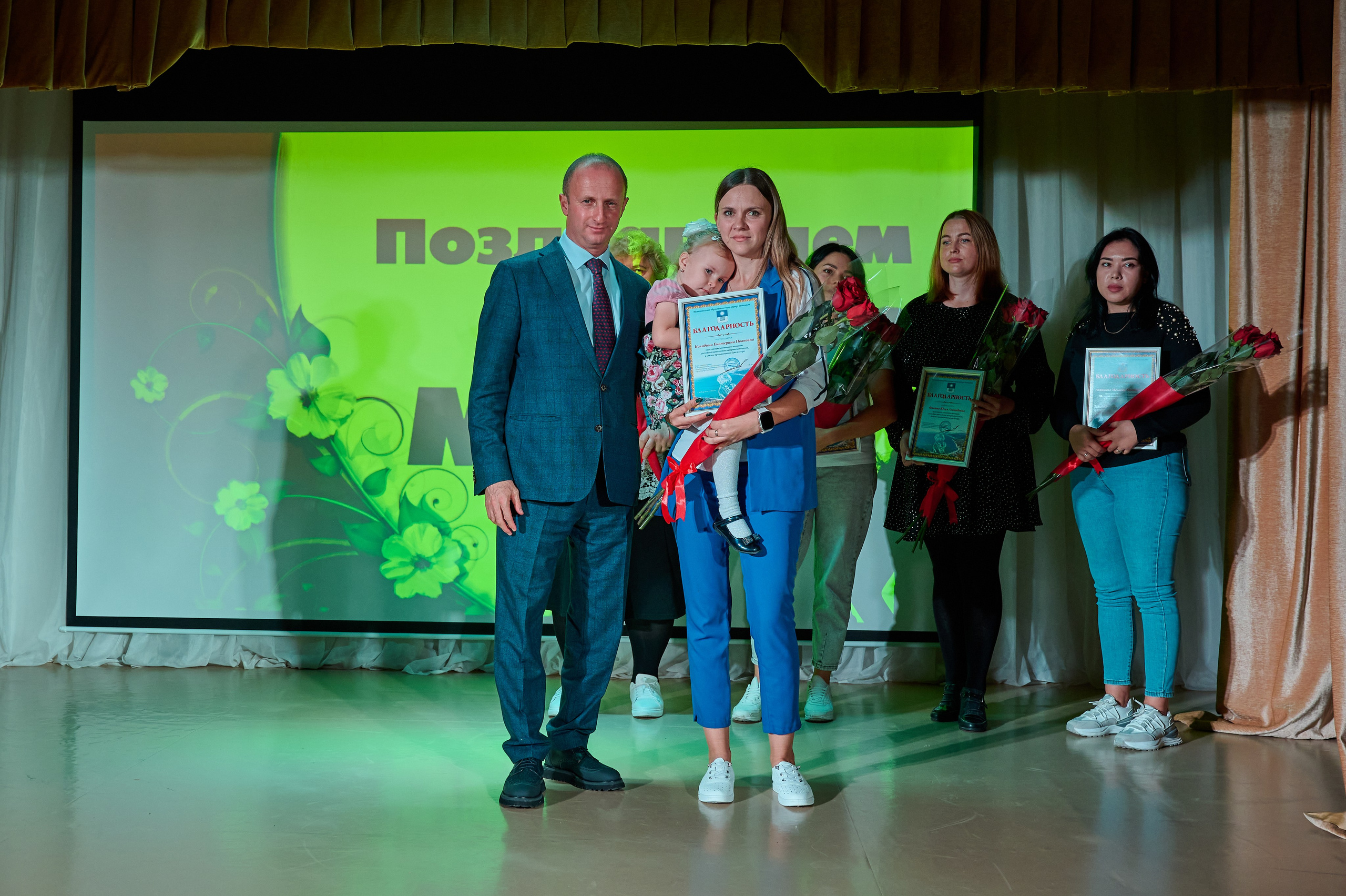 День матери ДК Виноградный. Жизнь курорта Кабардинка в фотографиях