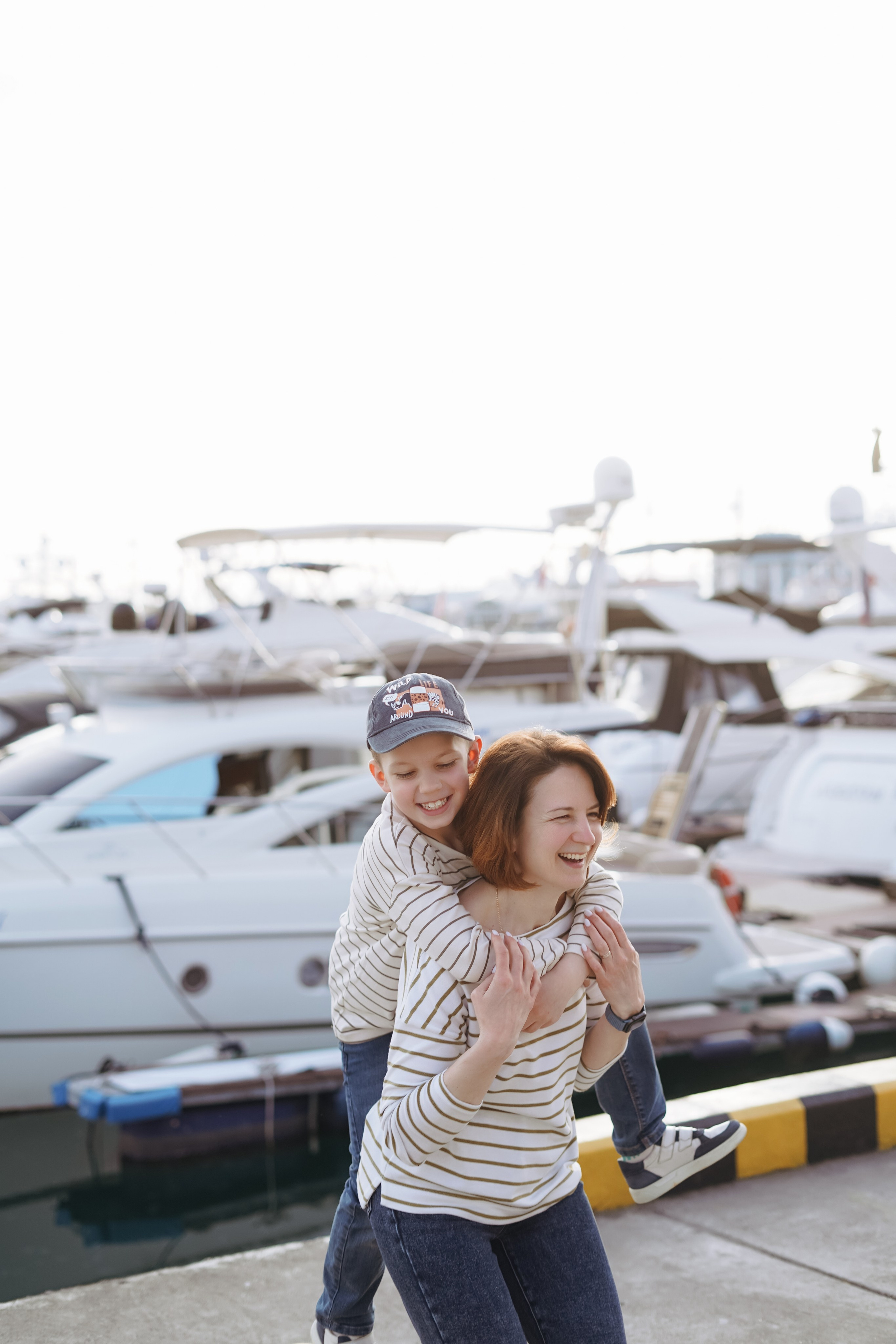 Екатерина и Ярослав, а также море, яхты и много смеха. Фотограф в Сочи и Абхазии | Фототуры | September Air