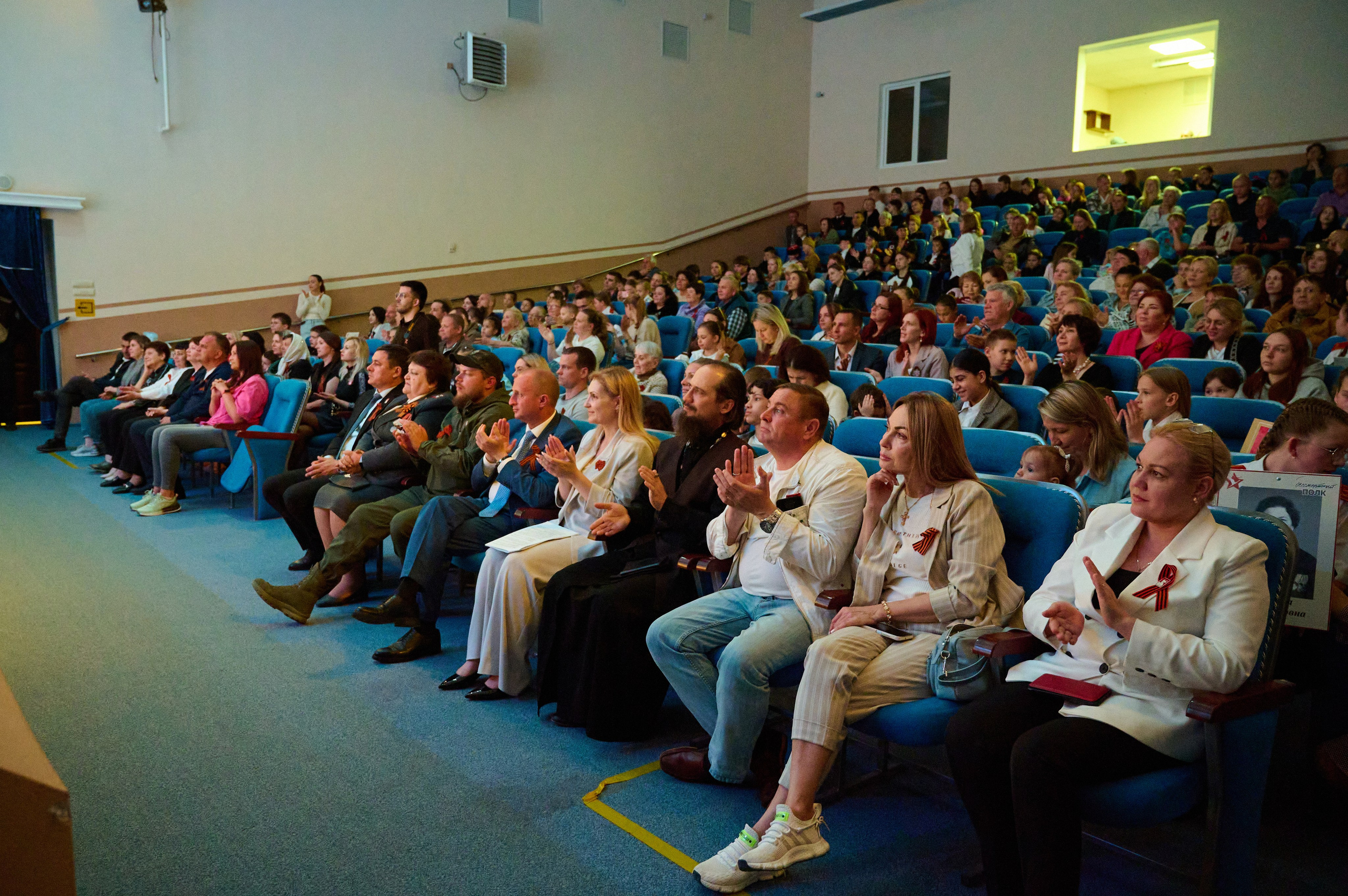 Концерт к 9 мая в с. Марьина Роща. Жизнь курорта Кабардинка в фотографиях
