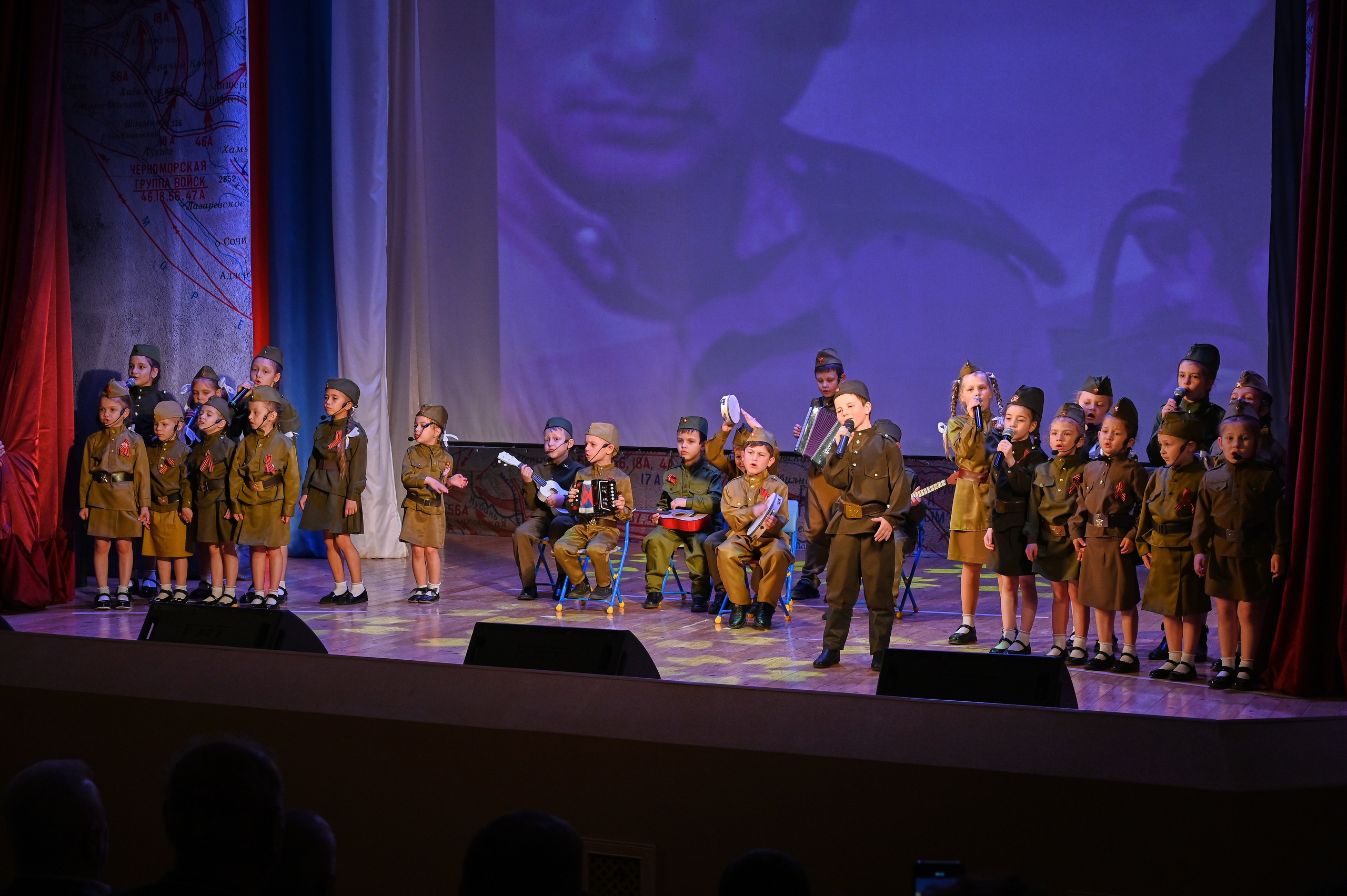 9 мая в ДК КАбардинки. Жизнь курорта Кабардинка в фотографиях