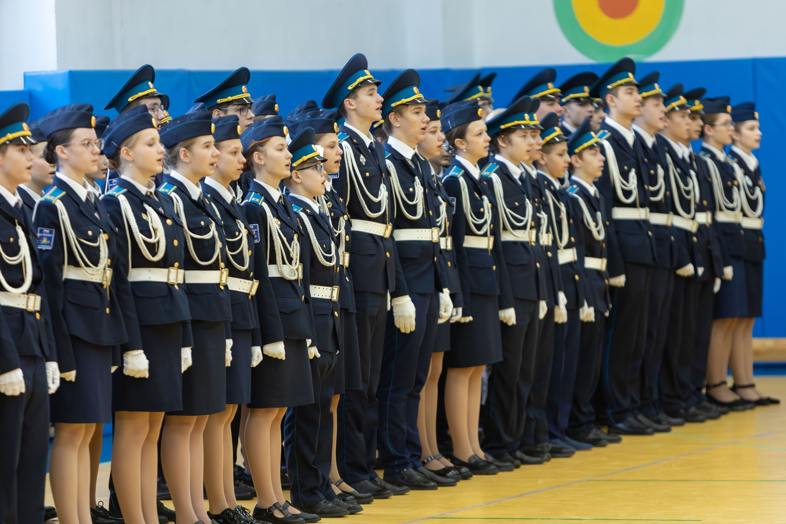 строй кадетов гимназия №7 Подольск парадная форма