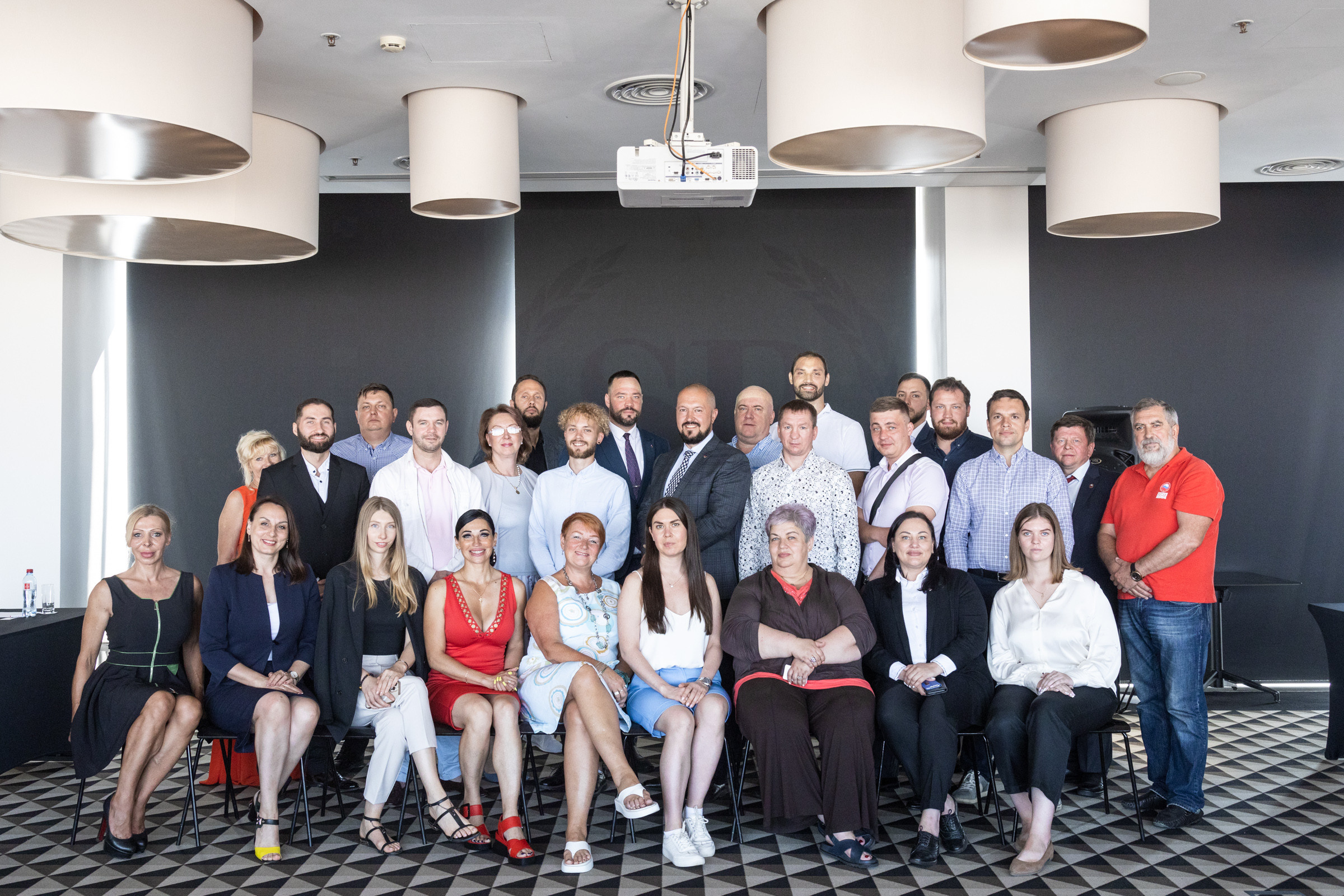 Заседание организации «Спортивные проекты». Александр Замураев. Свадебная сьемка и выразительный портрет…