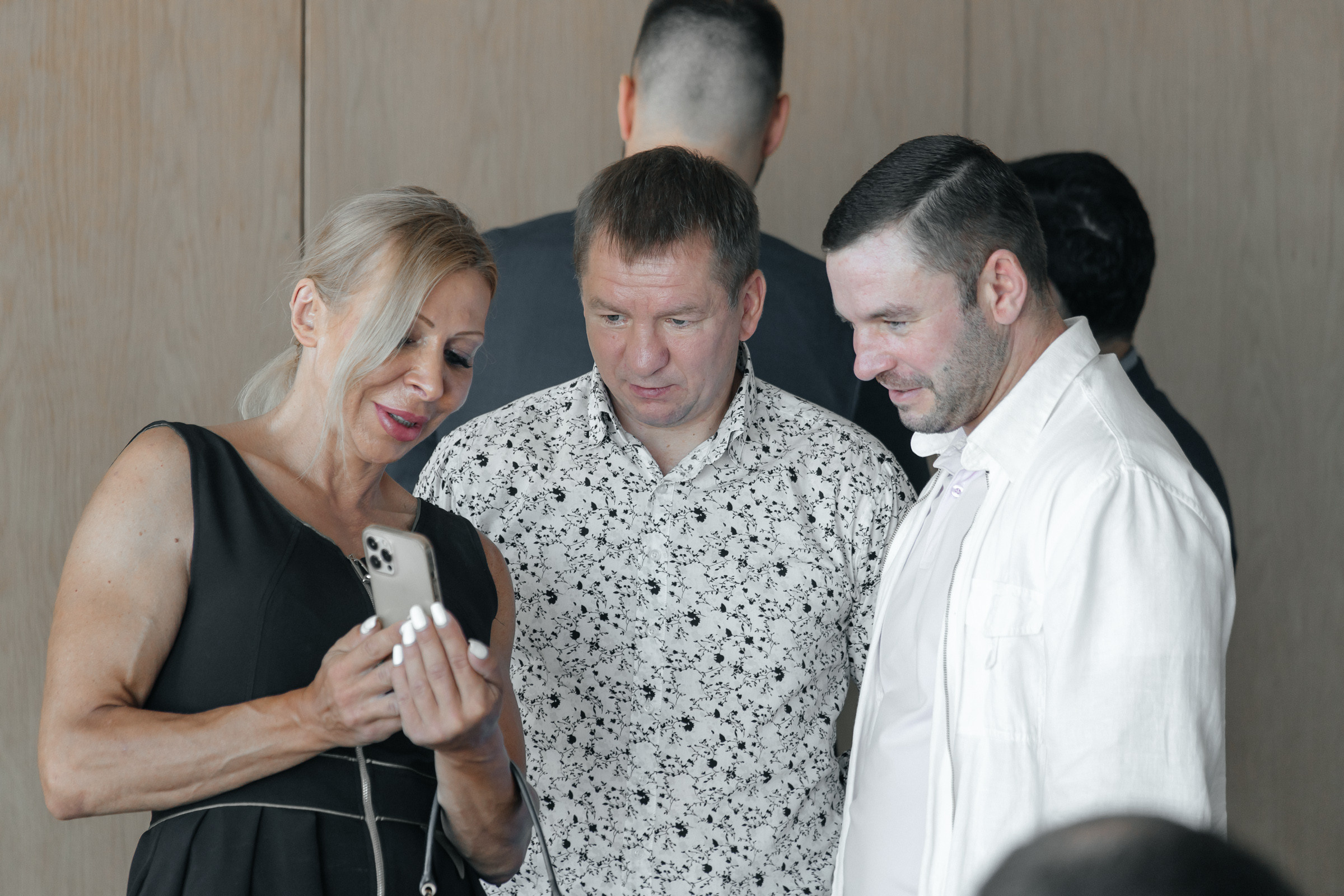 Заседание организации «Спортивные проекты». Александр Замураев. Свадебная сьемка и выразительный портрет…