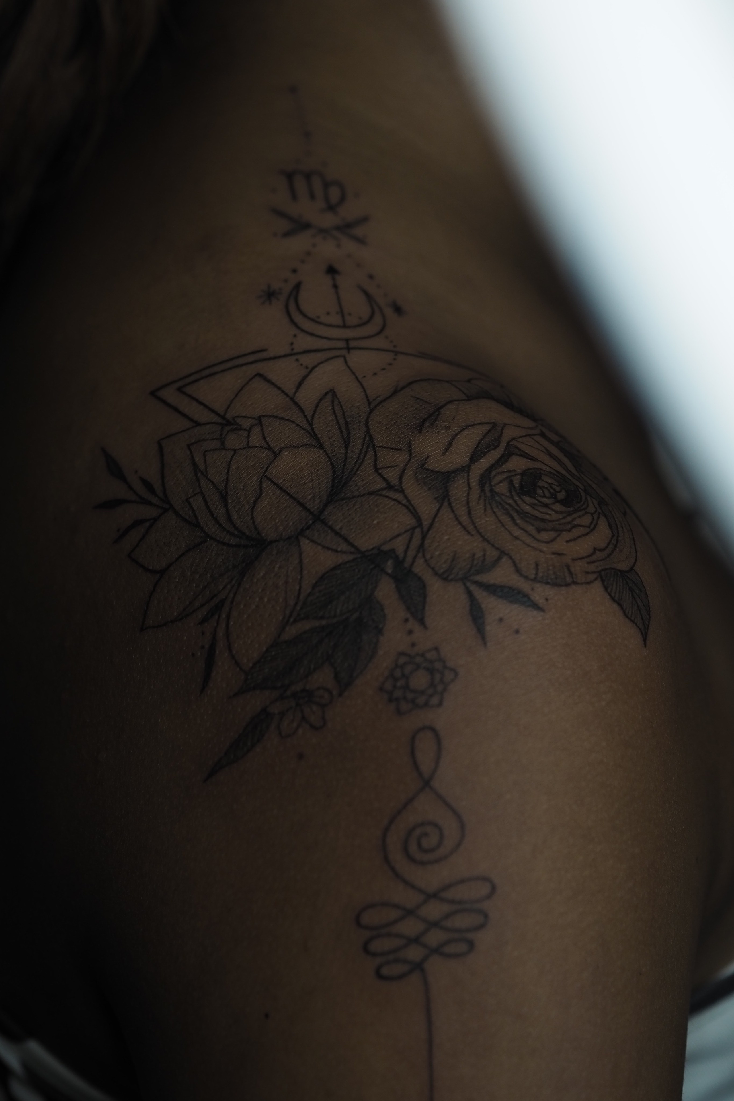 Мини тату. Женский фотограф и мини-тату мастер Москва Юлия Солодкина