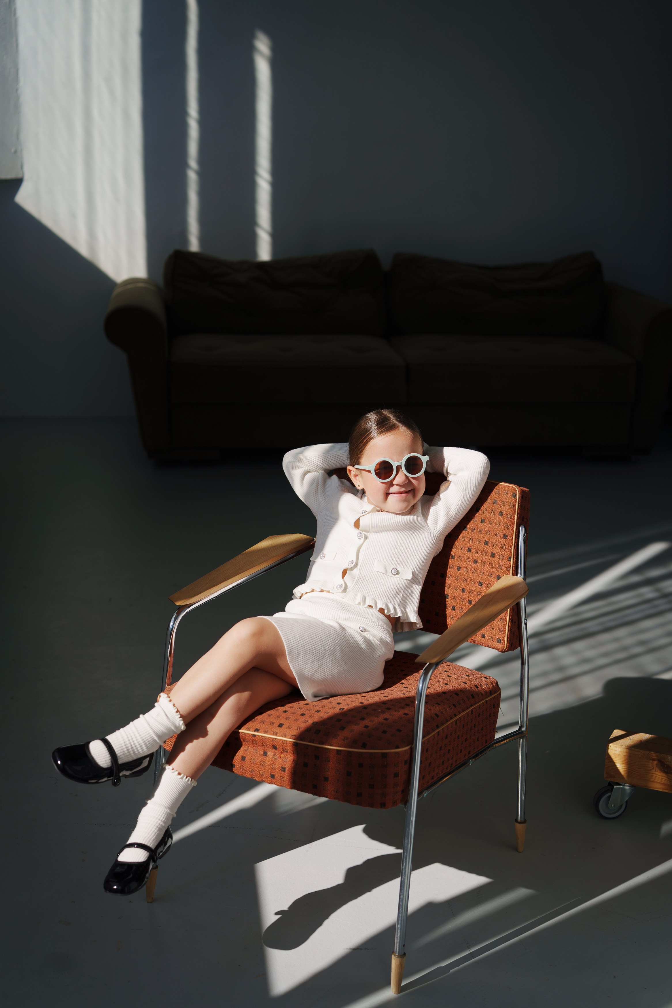 Семейная фотосессия в Уфе в студии Офис46 — тёплые кадры на день рождения ребёнка