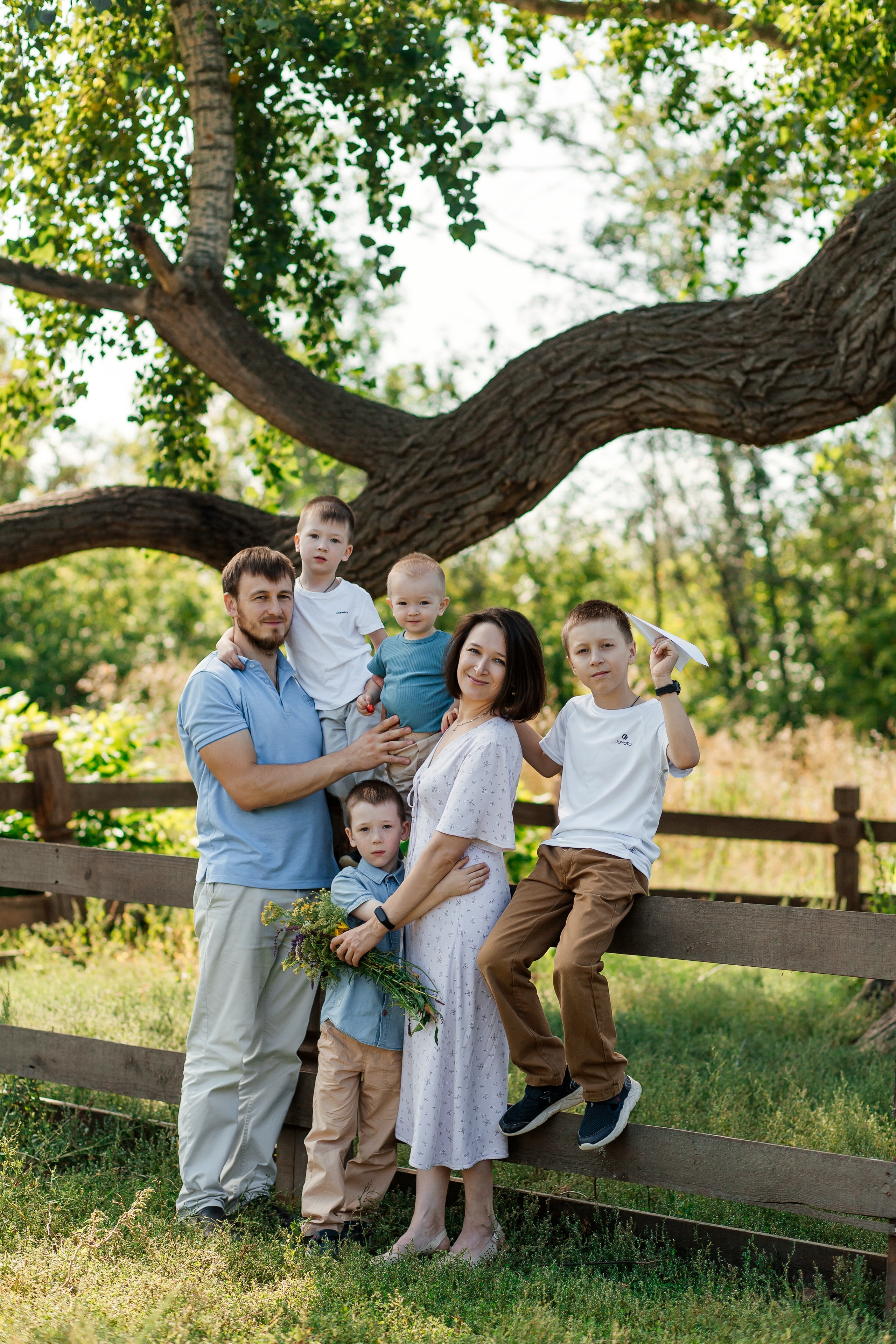 Семейная фотосессия Ирины и Артемия. Женский фотограф в Оренбурге Ирина Заводчикова