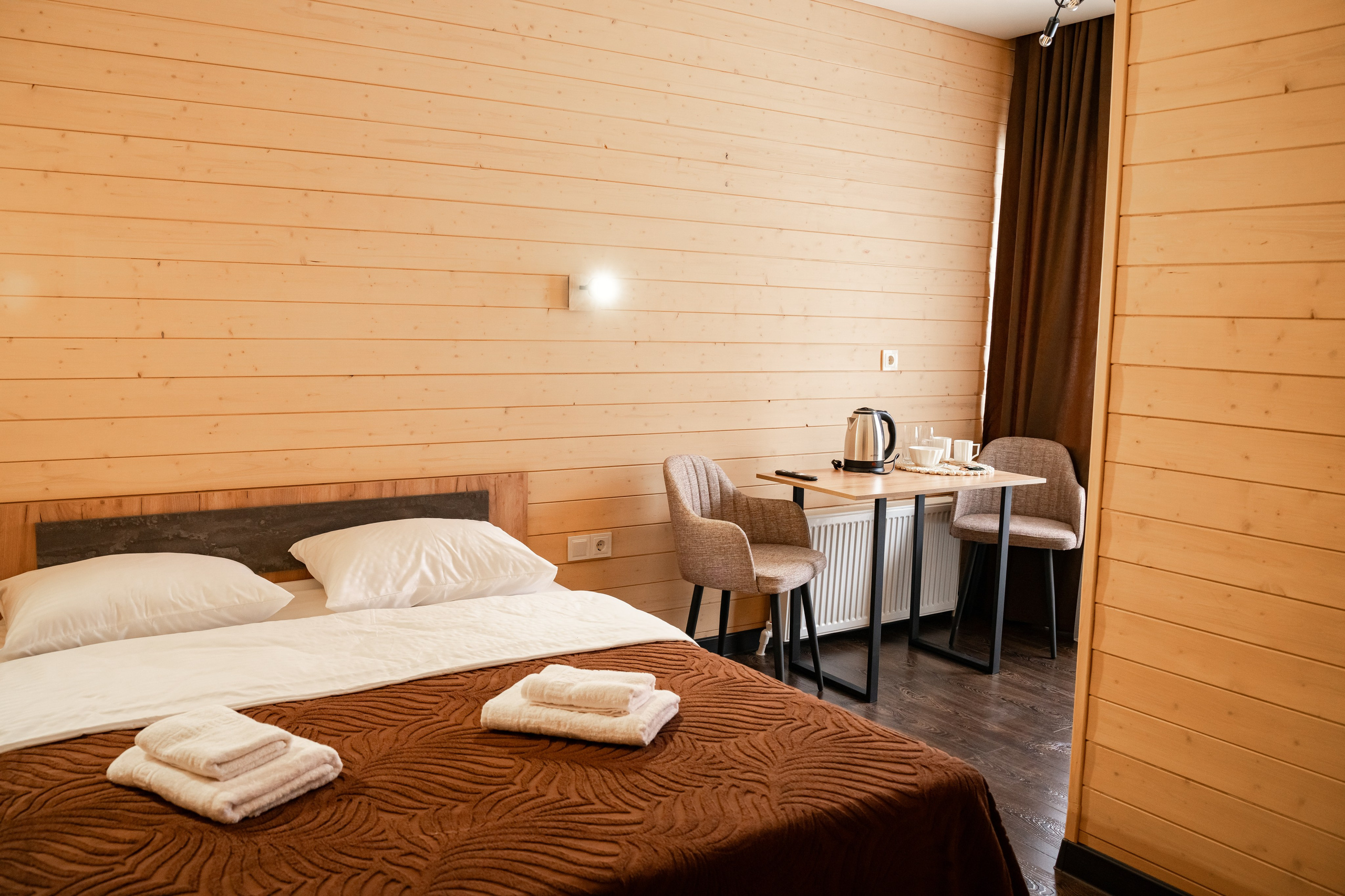 Двухместный стандарт 1. Апарт-отель «Алия», с. Архыз — официальный сайт