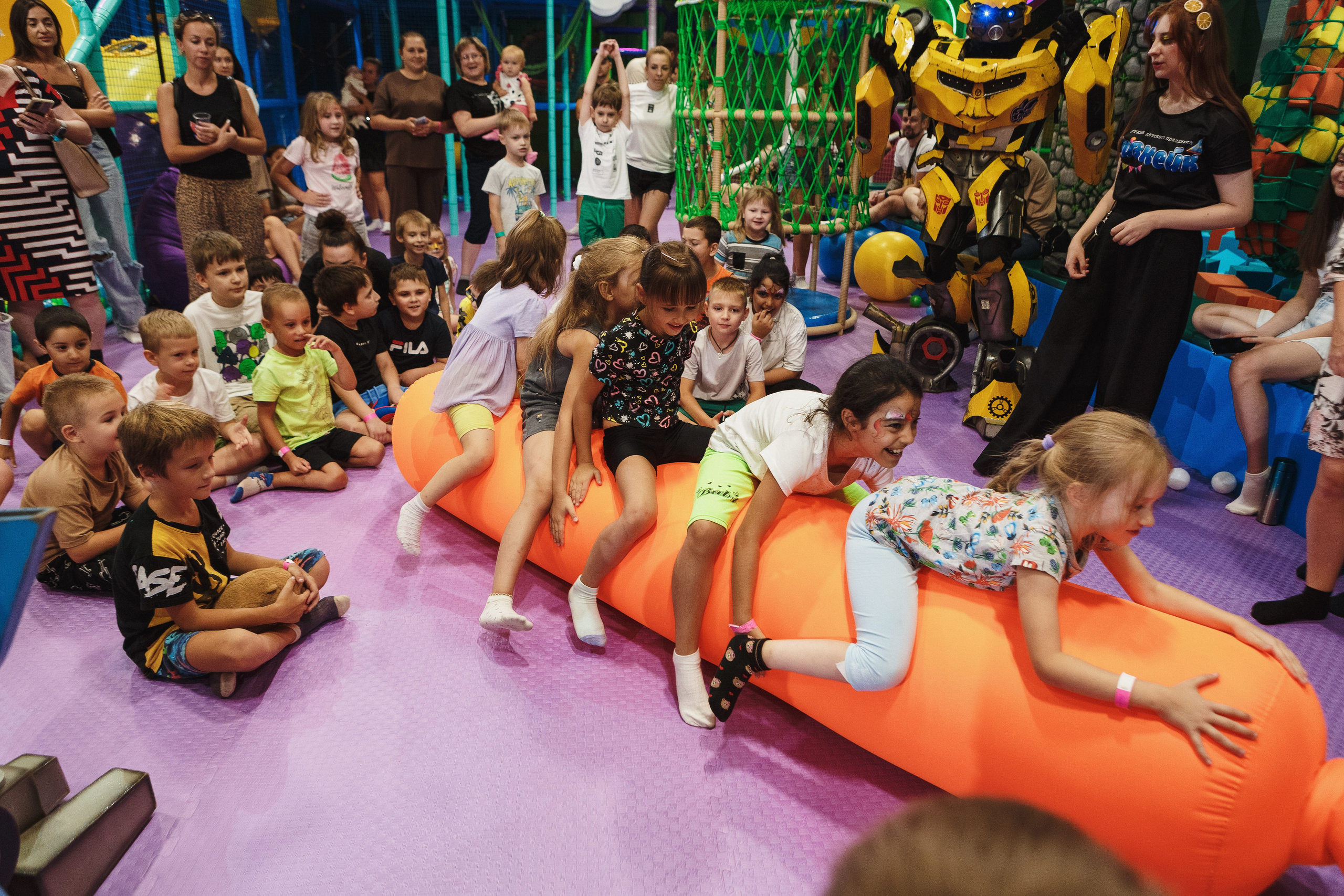 Туси Джуси Таганрог — Яркие и Весёлые Фотографии Детской Игровой Зоны. Свадебный и семейный фотограф в Таганроге Бакарюк Антон