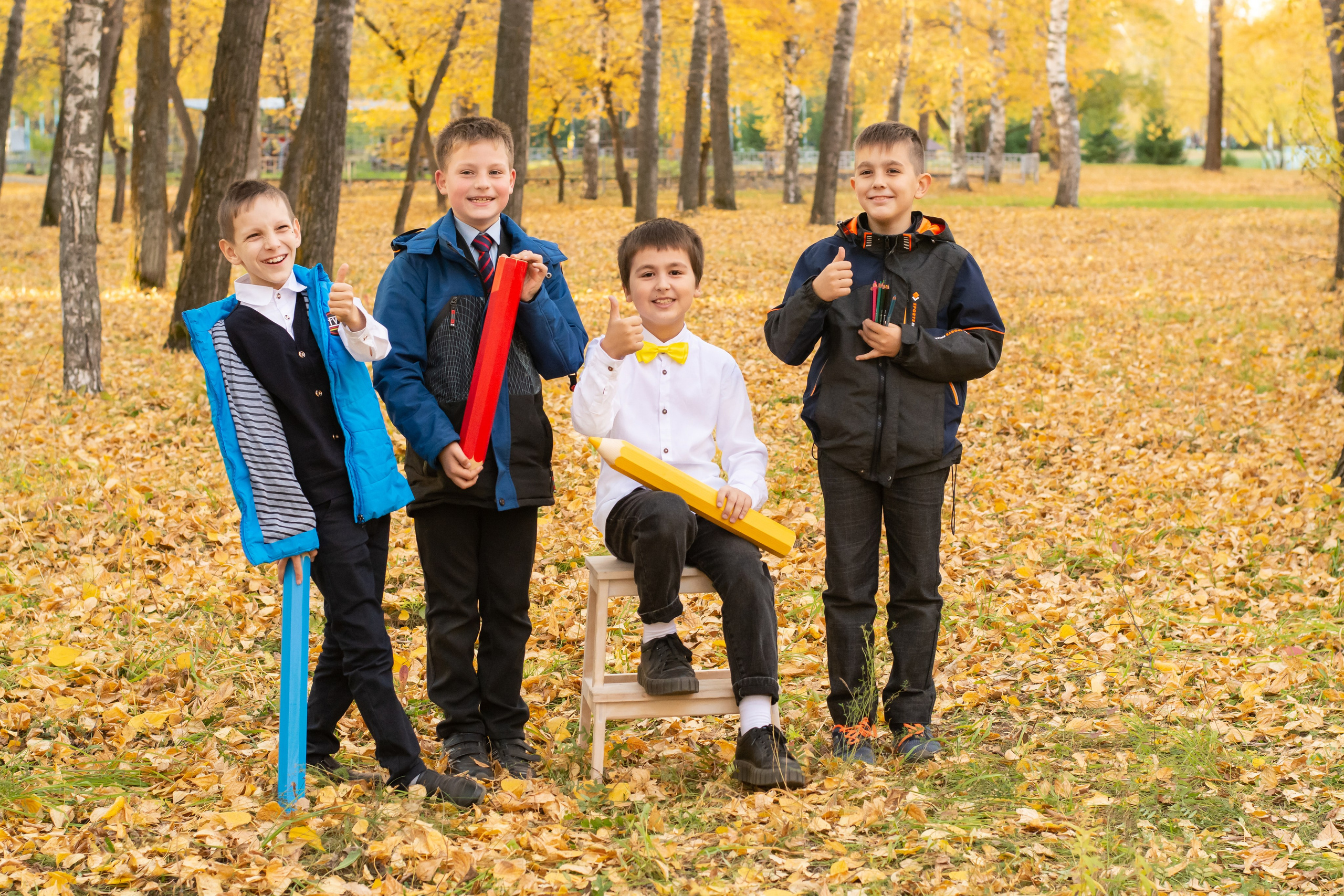 Фотосессия осенью для 4 класса. Выпускные альбомы Юрга — Фотограф Светлана Тихонова