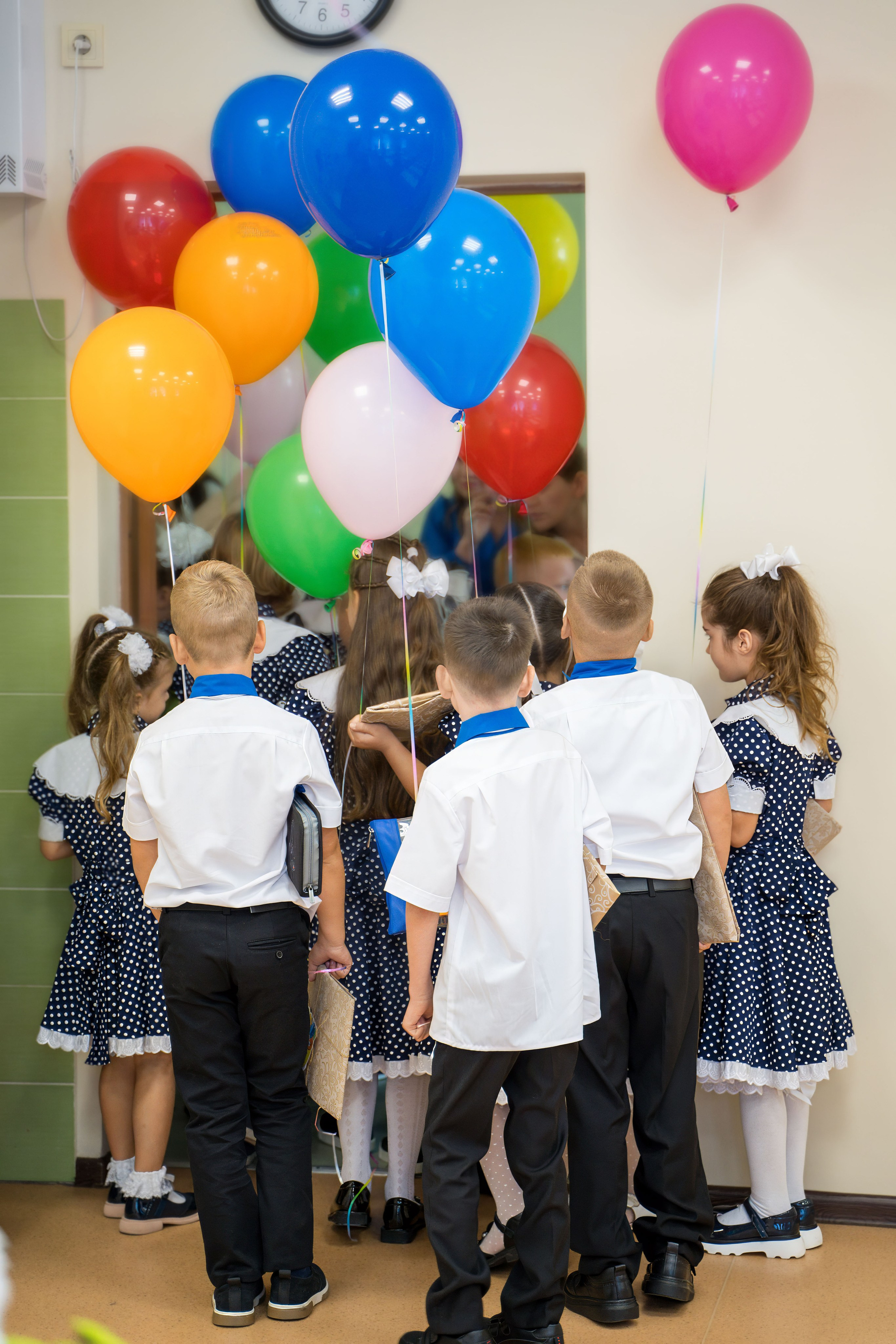 1Сентября_Гимназия 92_Первоклашки_2024. Фотографы из солнечного Краснодара Вадим и Надежда Митус