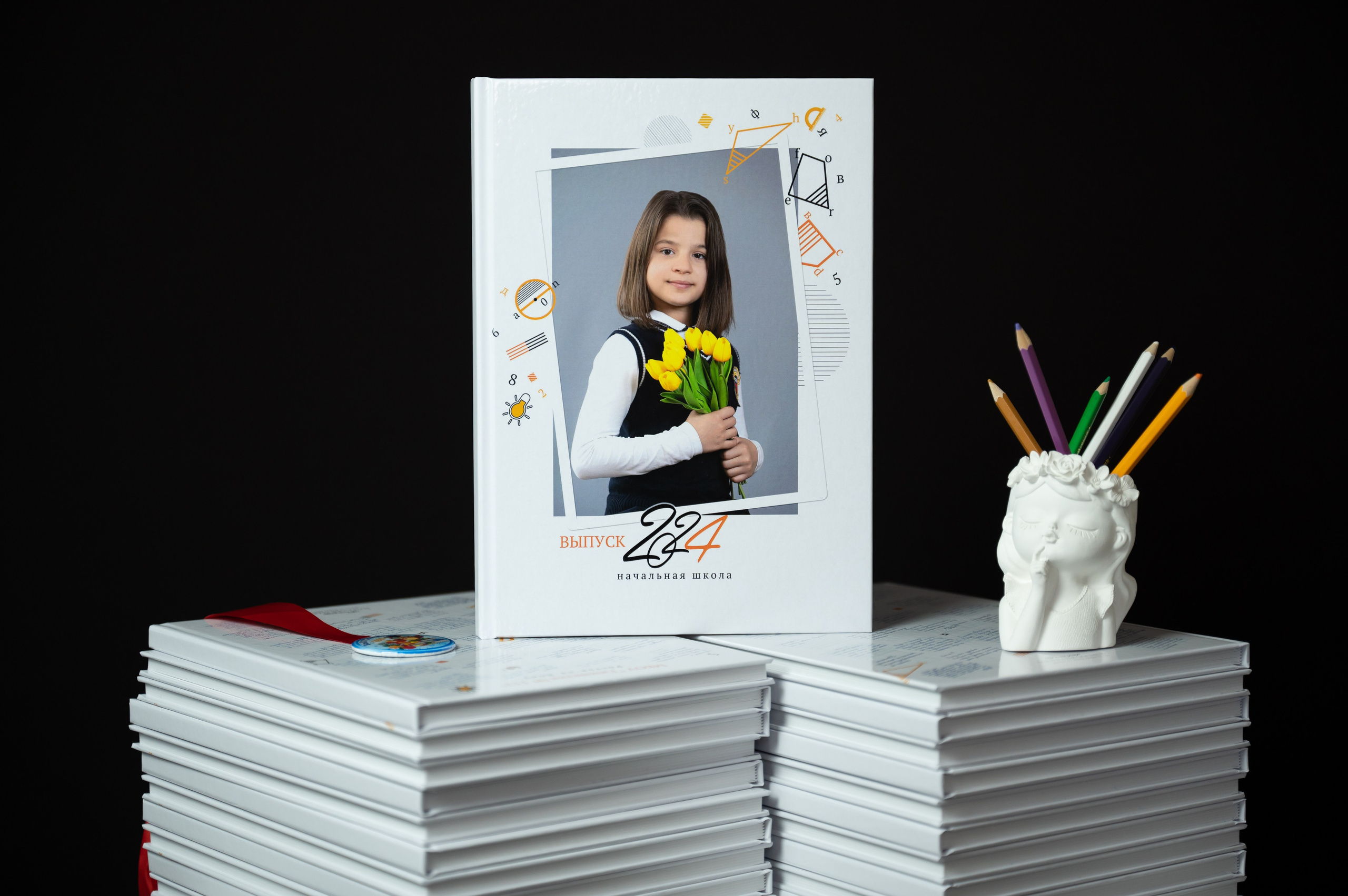 Школьные выпускные альбомы в Ростове-на-Дону. Школьный и семейный фотограф в Ростове-на-Дону