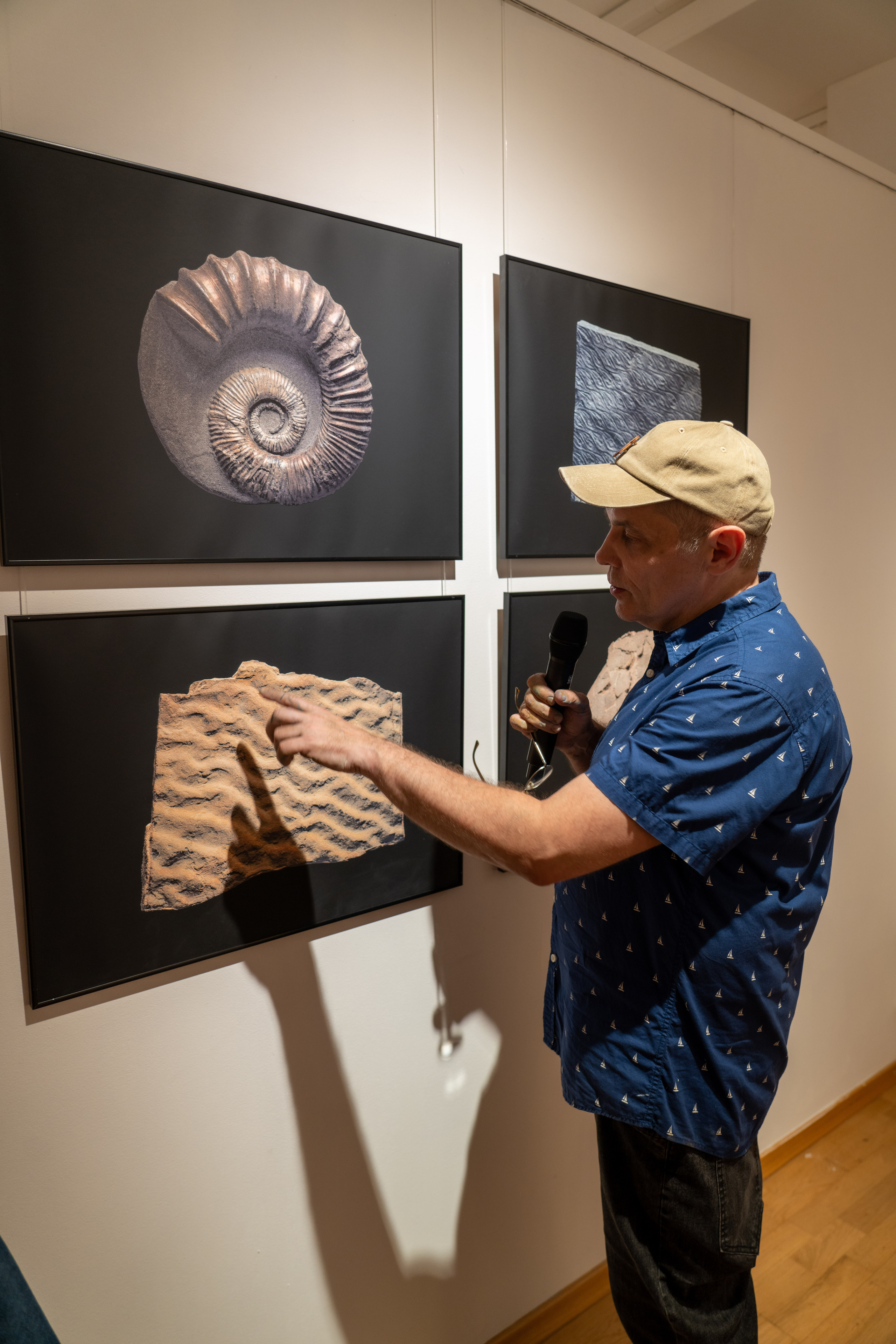 Художественная выставка. Фотограф Михаил Стенин