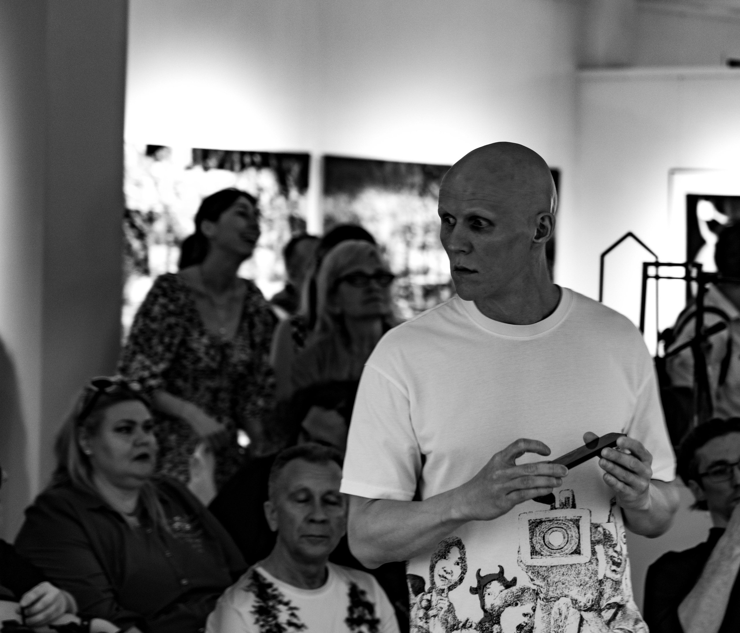 Художественная выставка. Фотограф Михаил Стенин