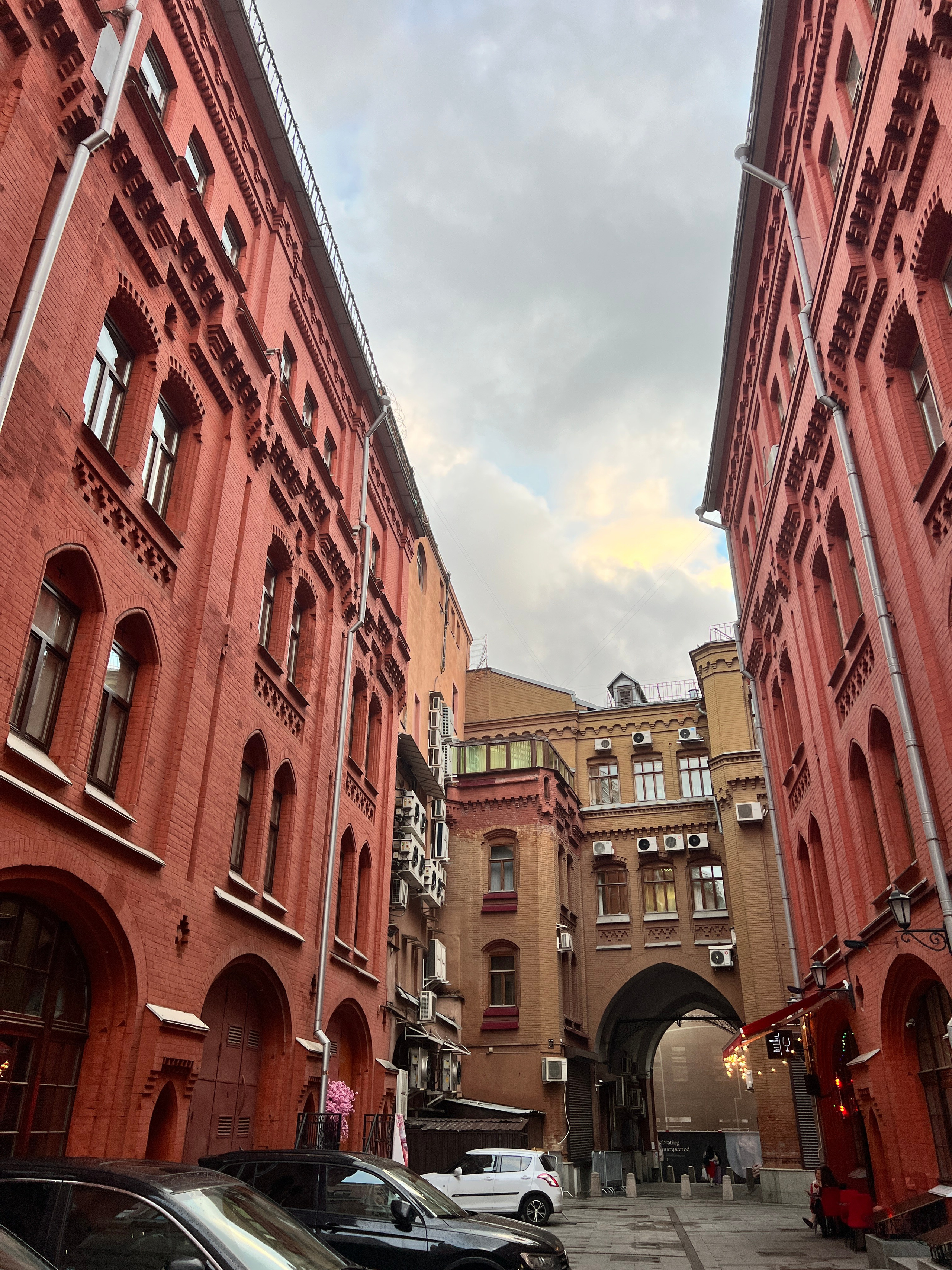 Китай-город — Москвы заповедный уголок. П&П — Полезное с Приятным. Фотоэкскурсии — Москва на память. Экскурсовод и фотограф в Москве. Увези столицу в своём альбоме!