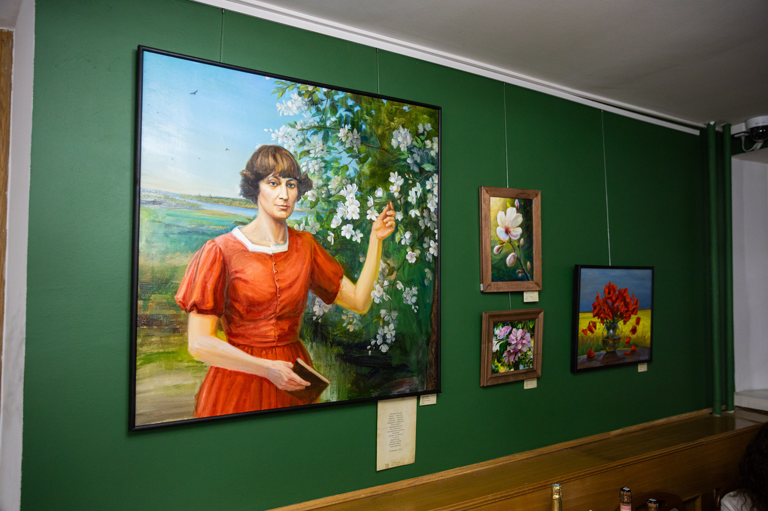 ЦВЕТЫ И СТРОКИ. Художественные выставки. Яркие открытия