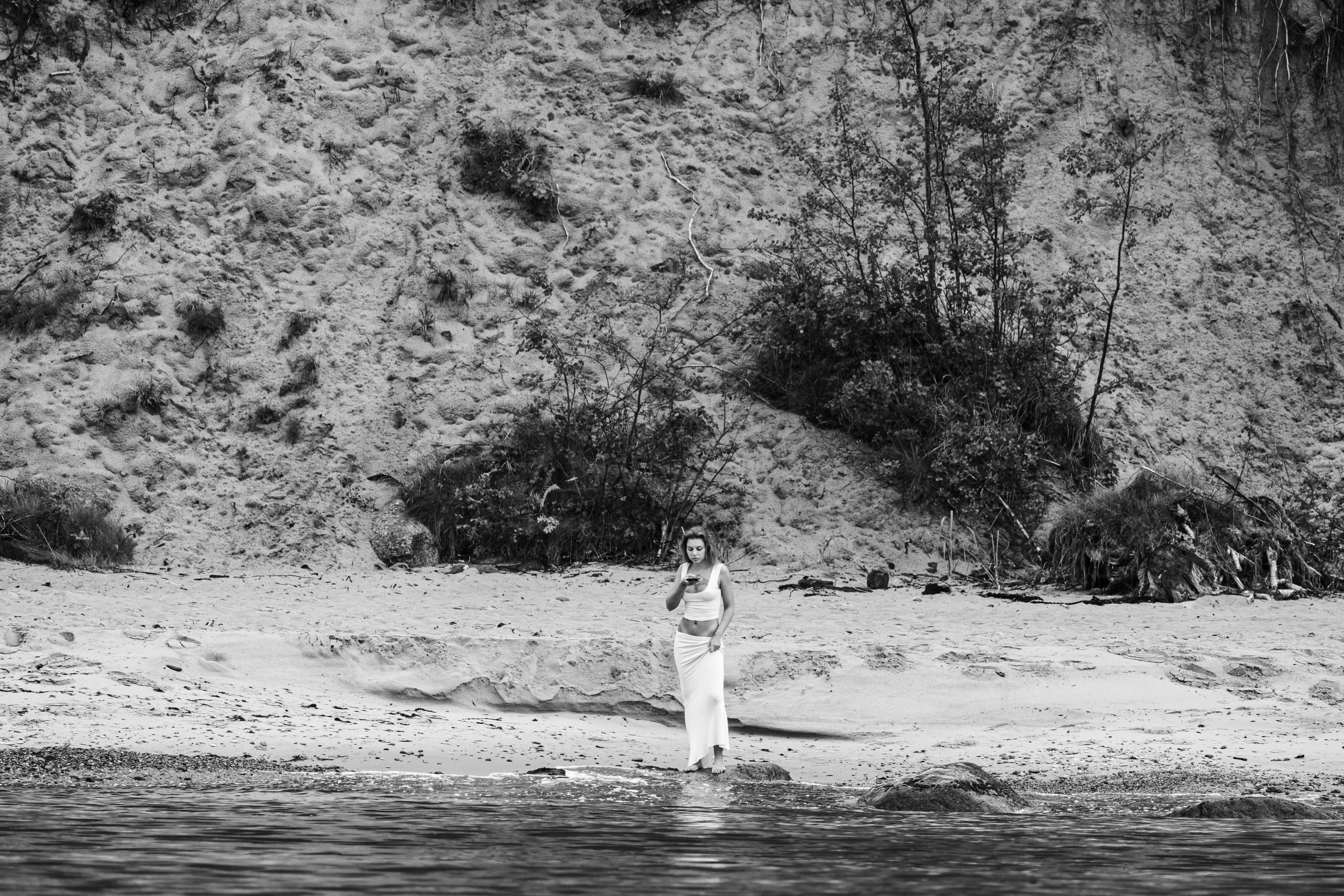 русалка на море