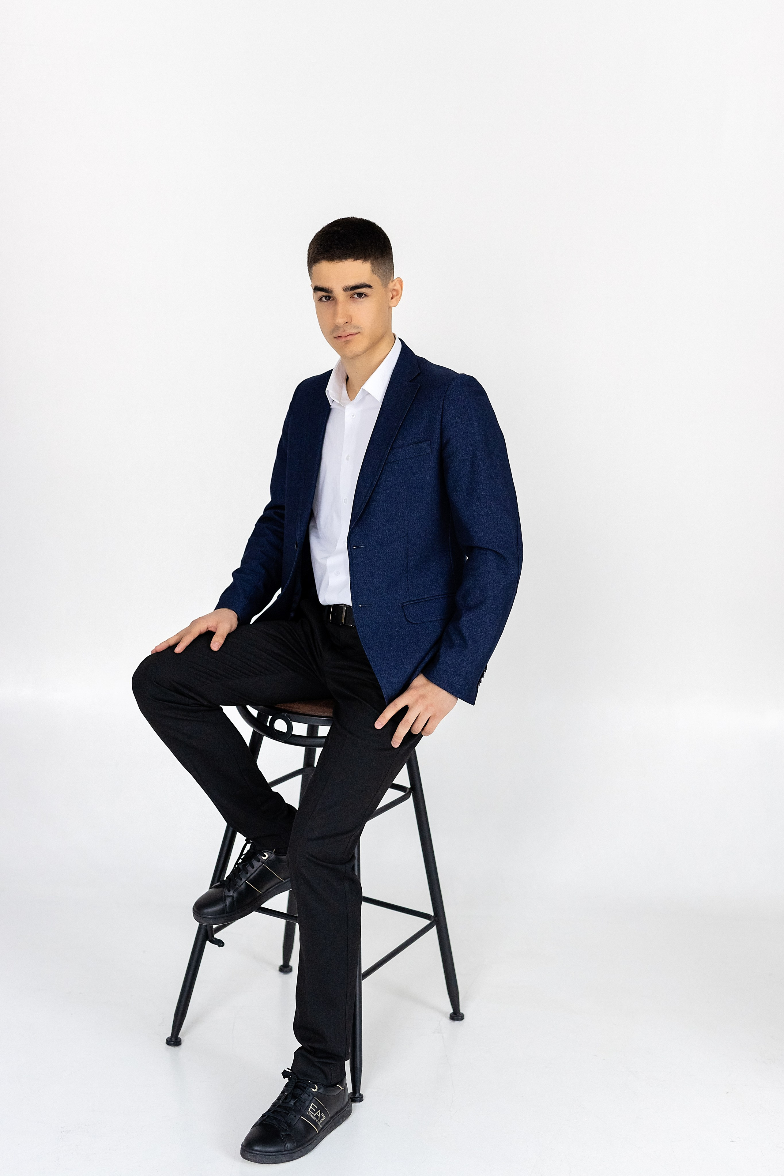 Выпускной альбом Владивосток 11 класс. Стильный выпускной альбом Владивосток фотограф Вероника Мигачева