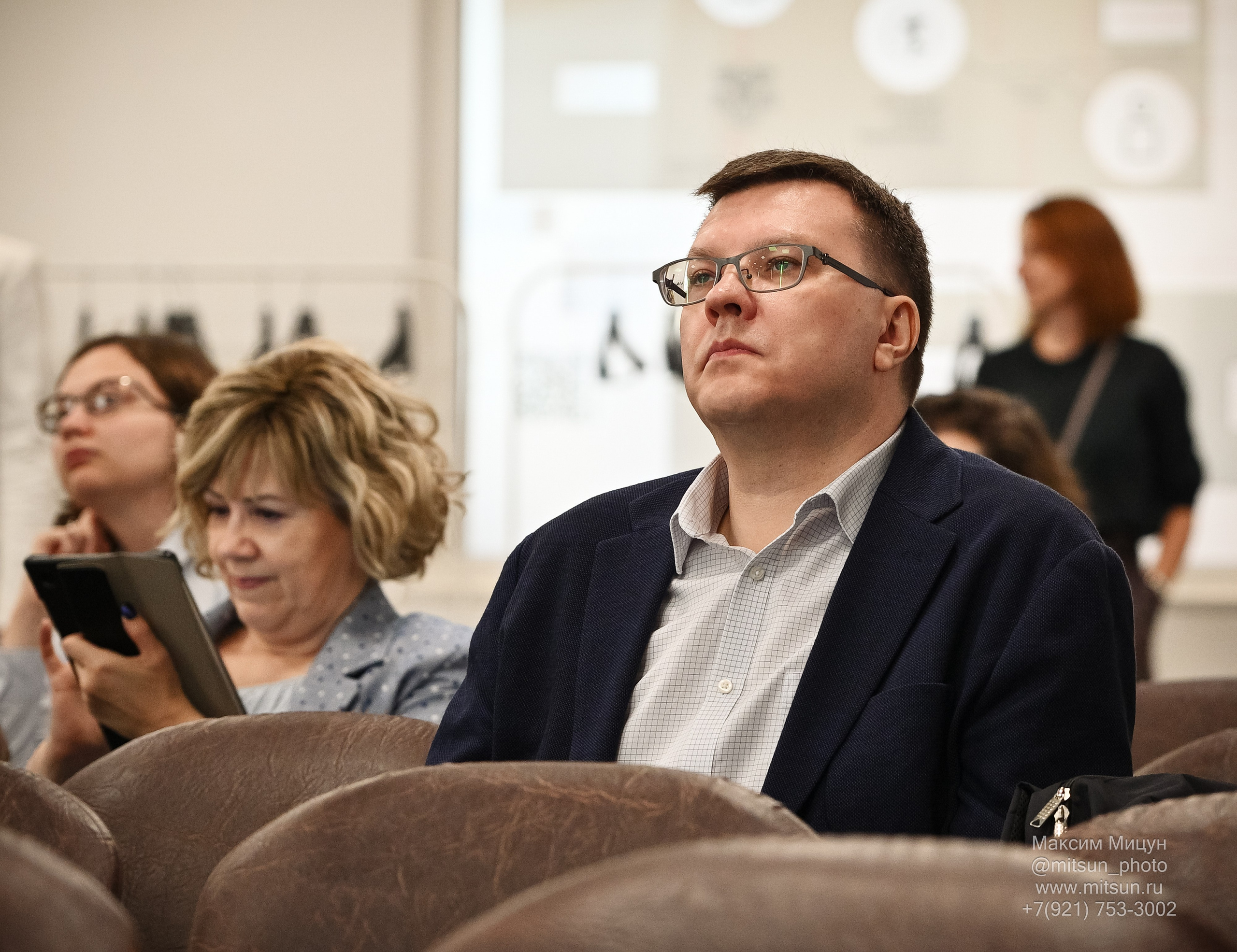 Репортажные съёмки. Фотограф Максим Мицун. Портрет, свадьба, репортаж, каталог