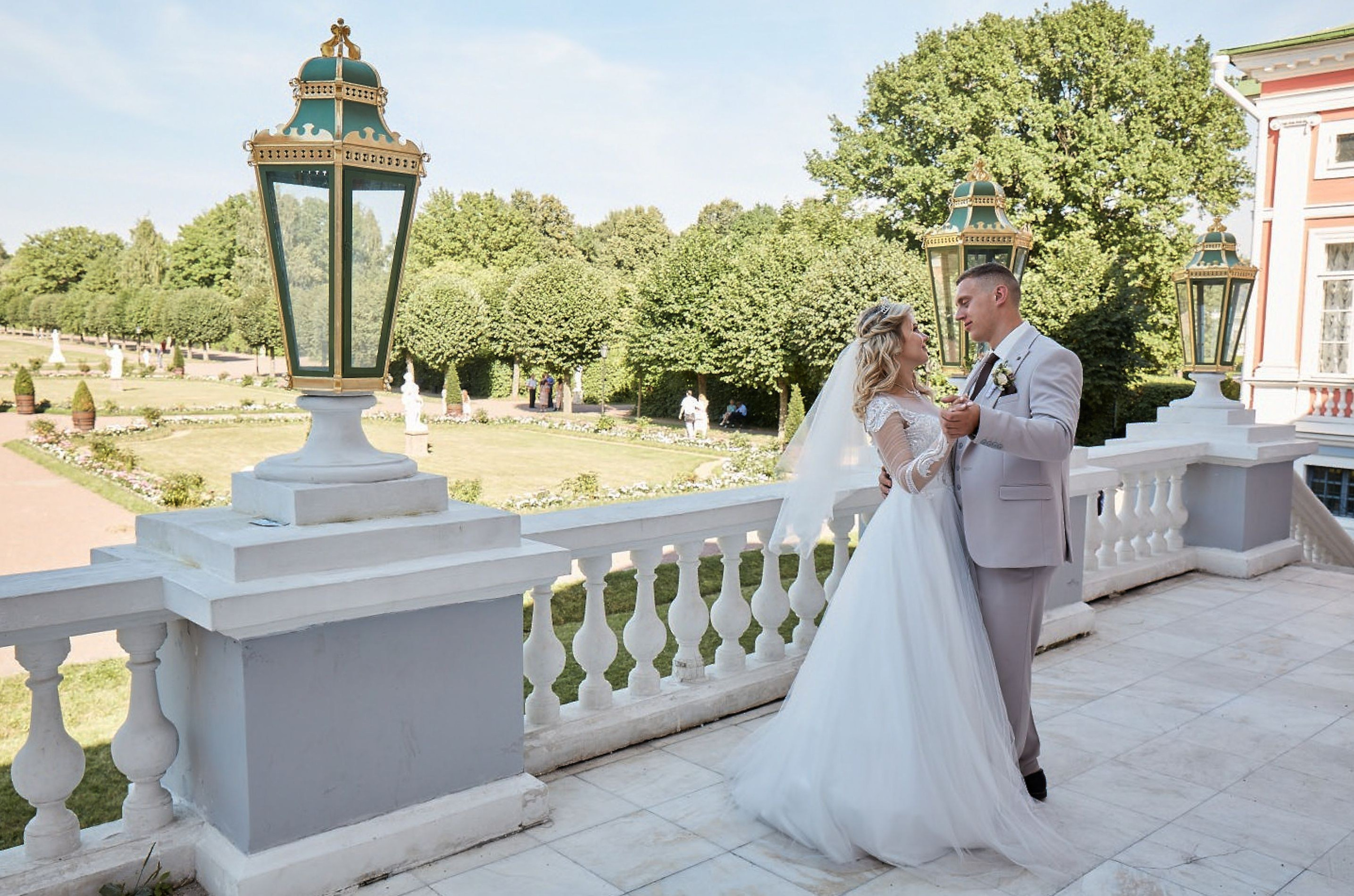 Идеи для свадебной фотосессии в Москве — топ локаций и советы 2025