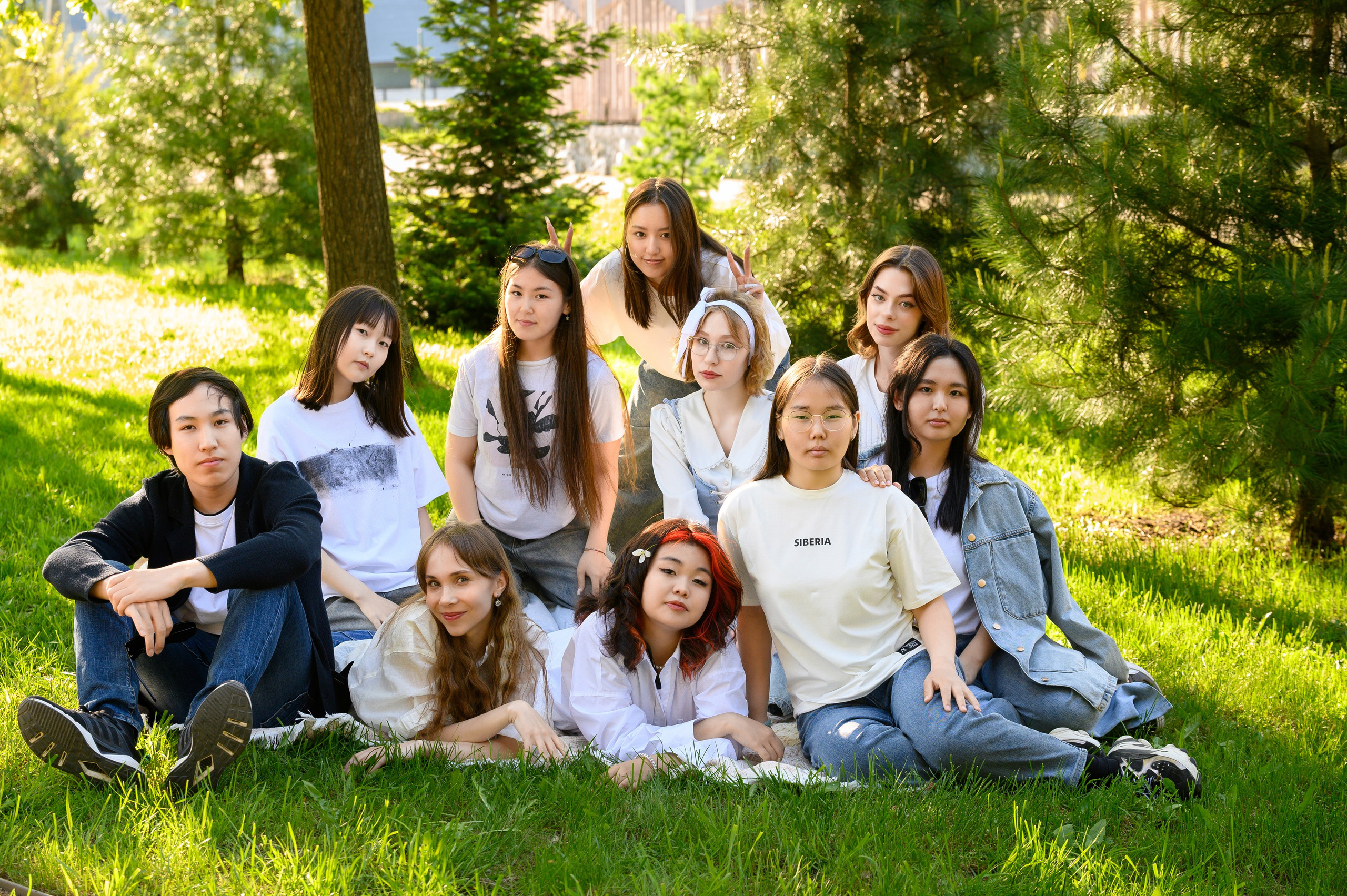 Фотоальбомы для выпускников школ и детских садов в Республике Алтай и за её пределами