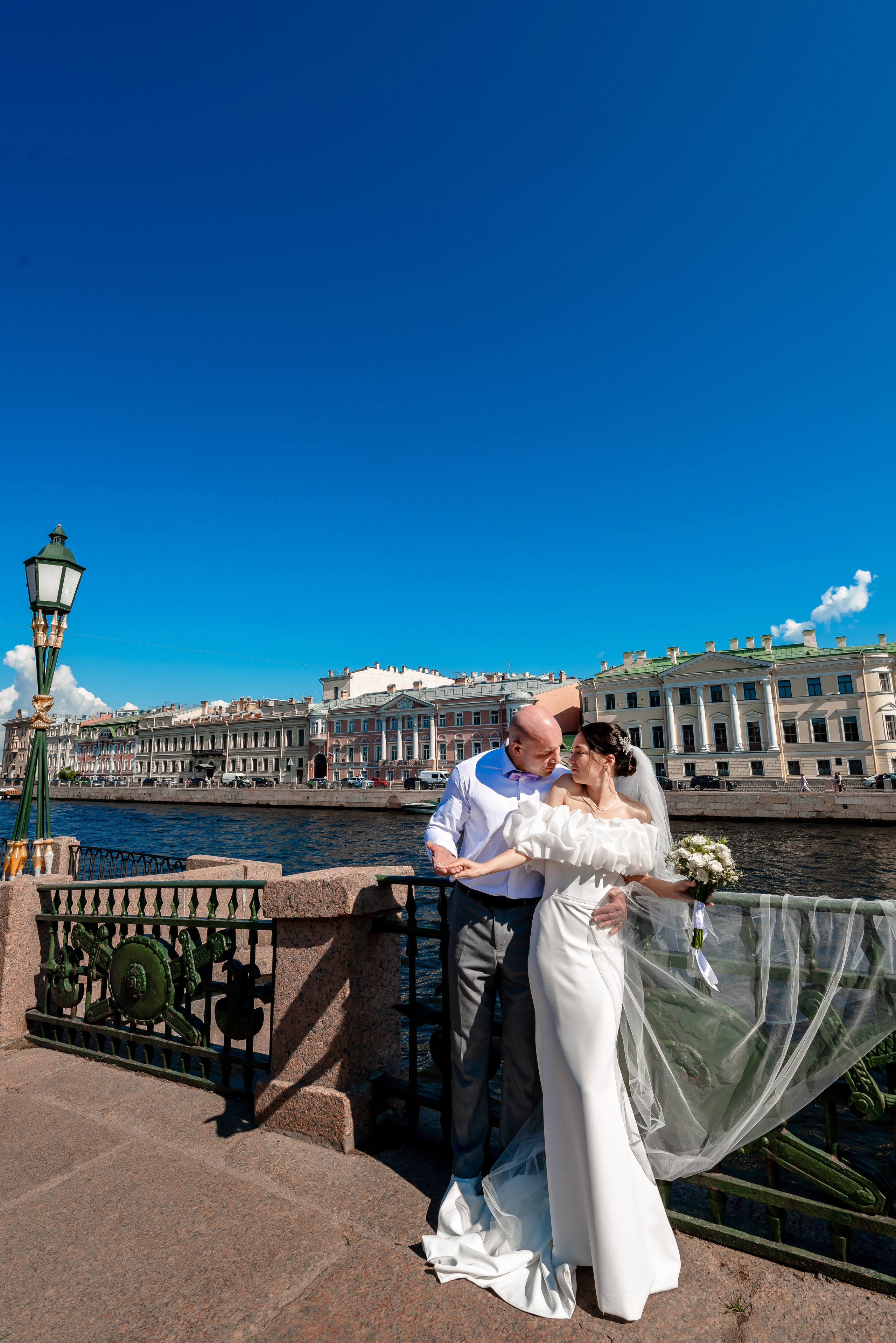 Летняя свадьба В Санкт-Петербурге и красивой выездной регистрацией Даши и Саши. Воздушная свадебная фотосессия в Петербурге. Портретный, семейный и свадебный фотограф в Санкт-Петербурге и в Пушкине Ширяев Денис