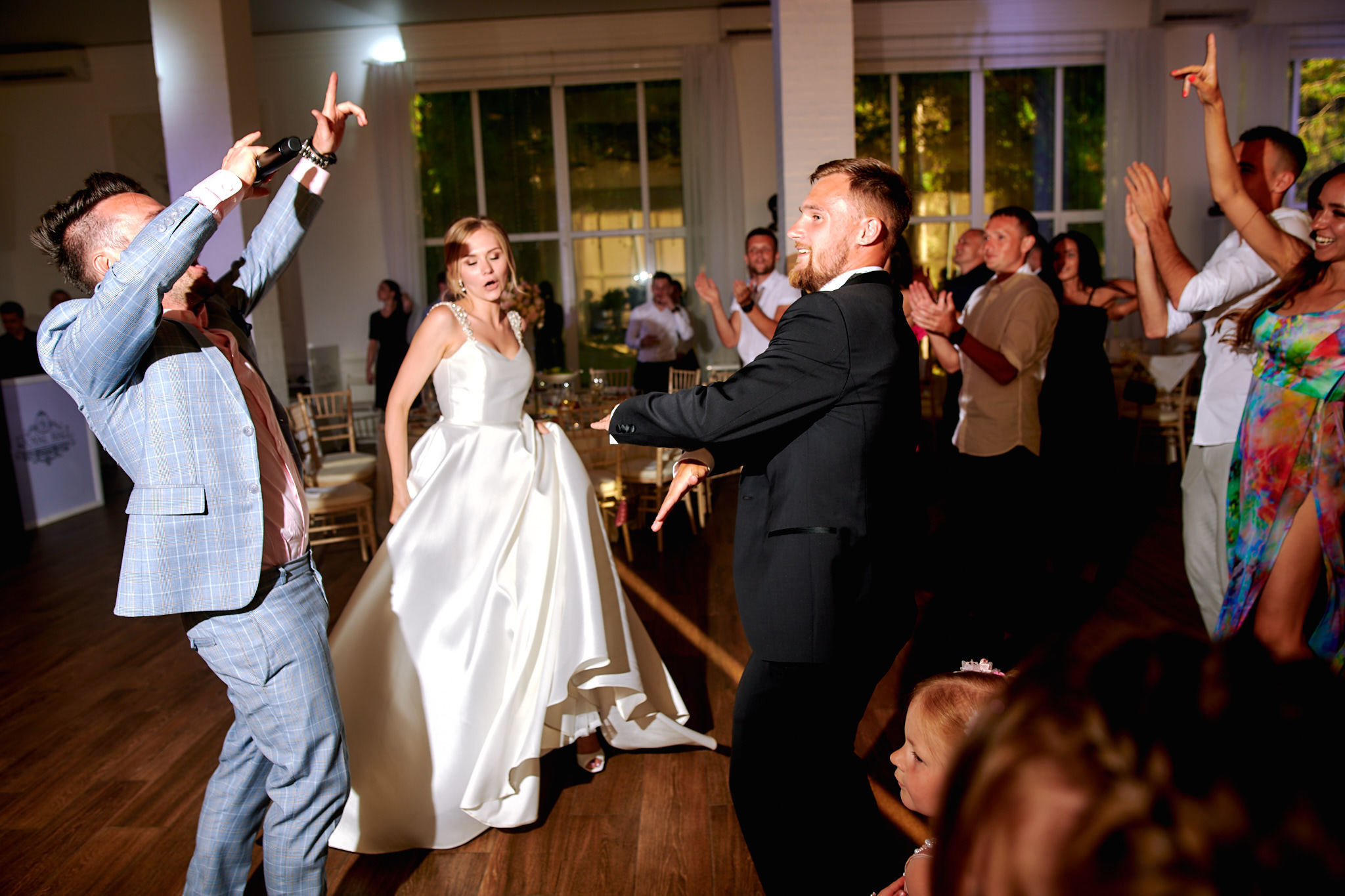 Сергей и Кристина. Свадьба в усадьбе Royal Hall. Фотограф в Минске Пав