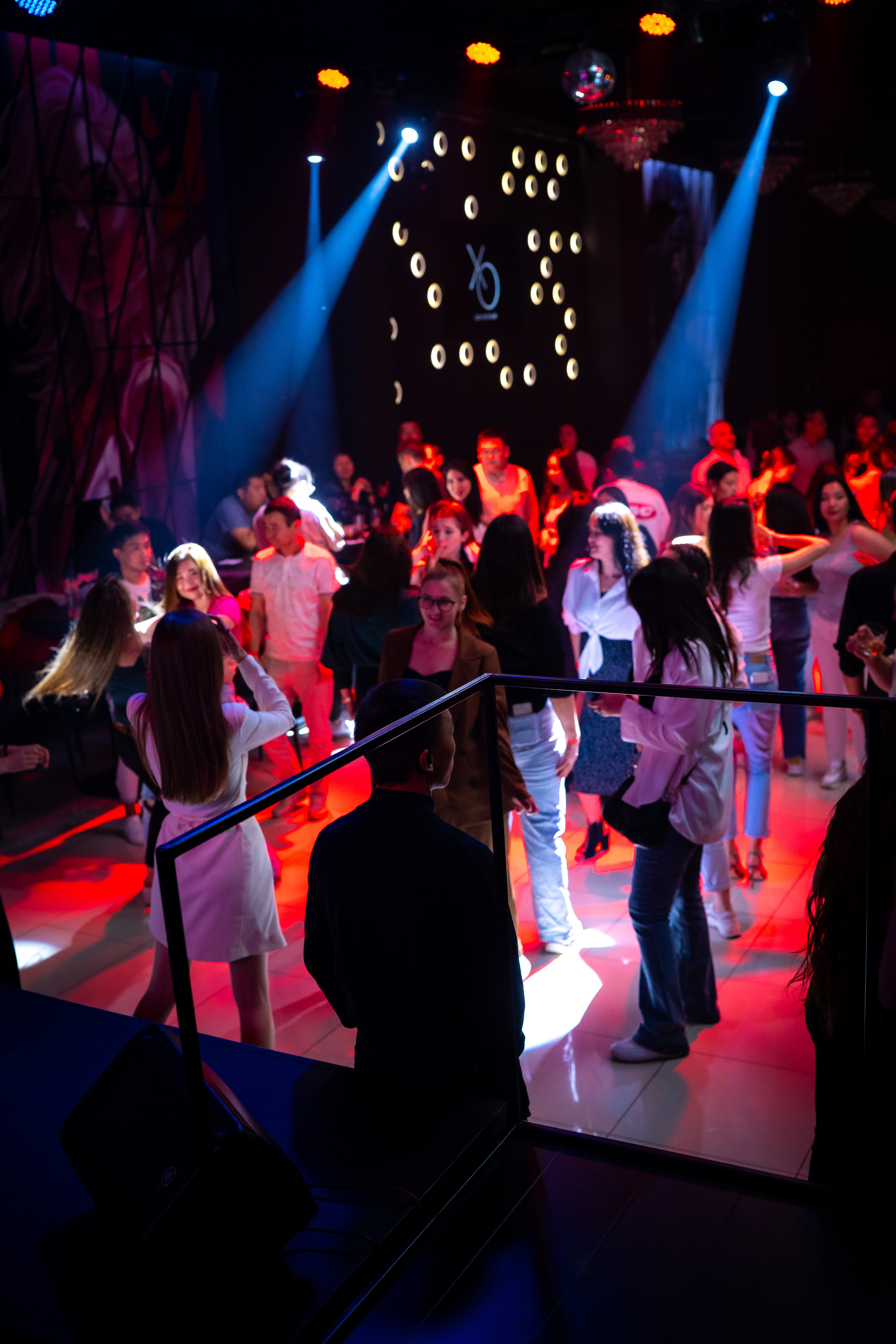 MOREART. Lounge Bar X.O