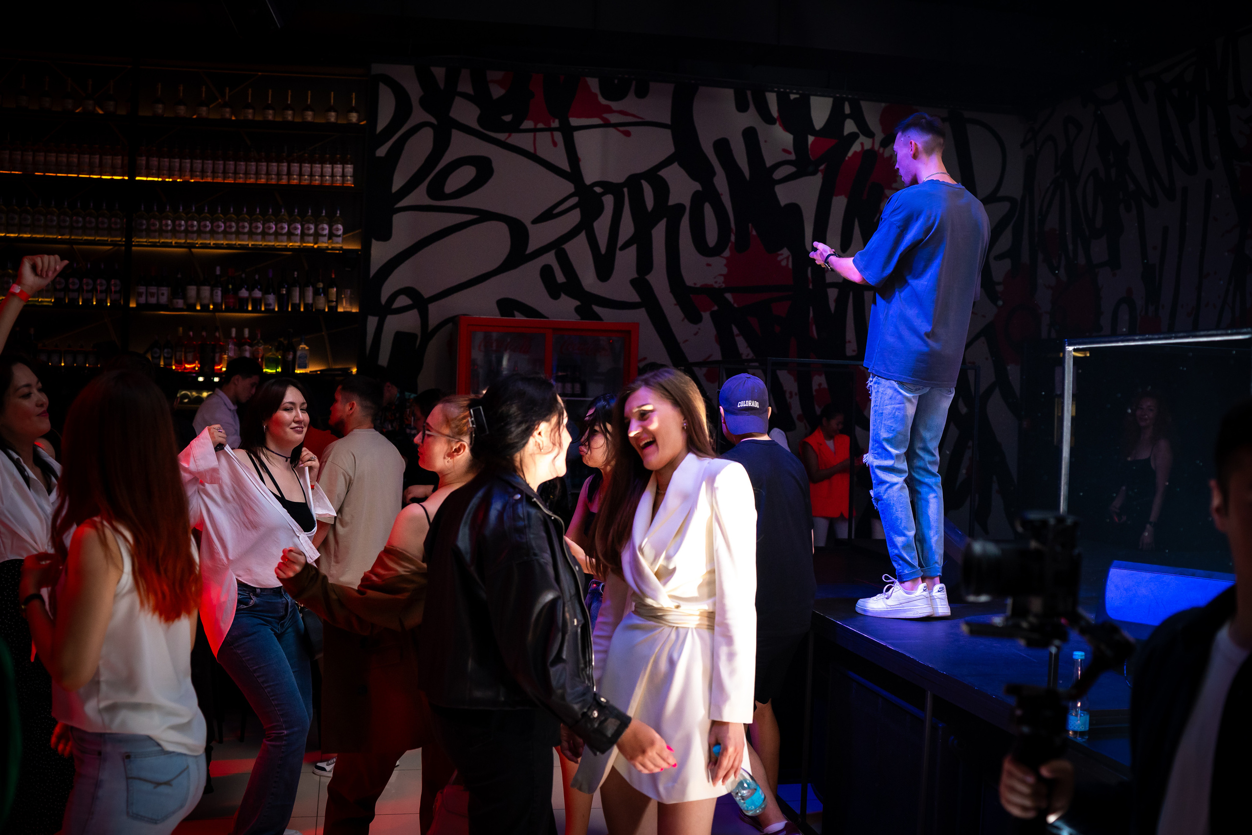 MOREART. Lounge Bar X.O