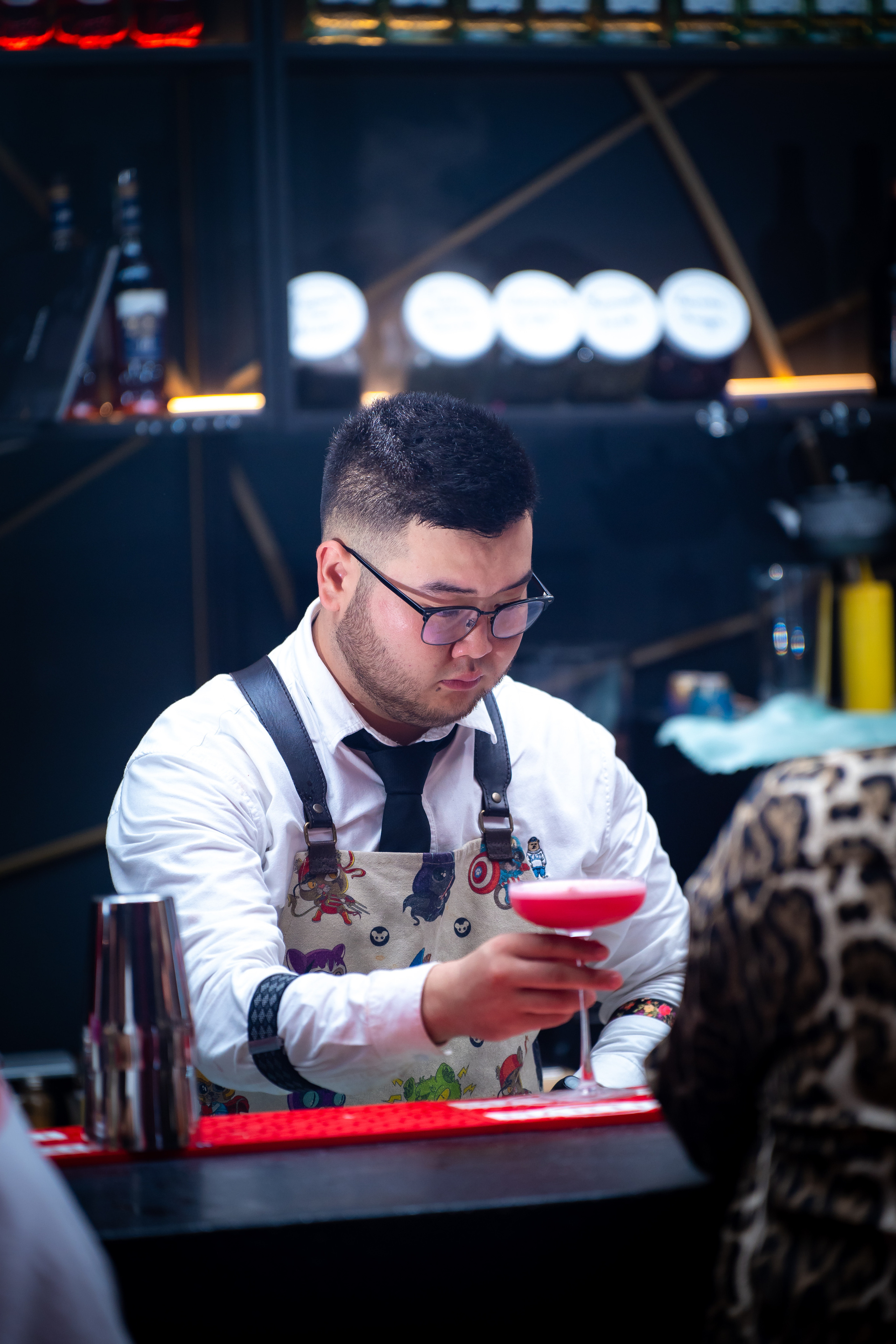 MOREART. Lounge Bar X.O