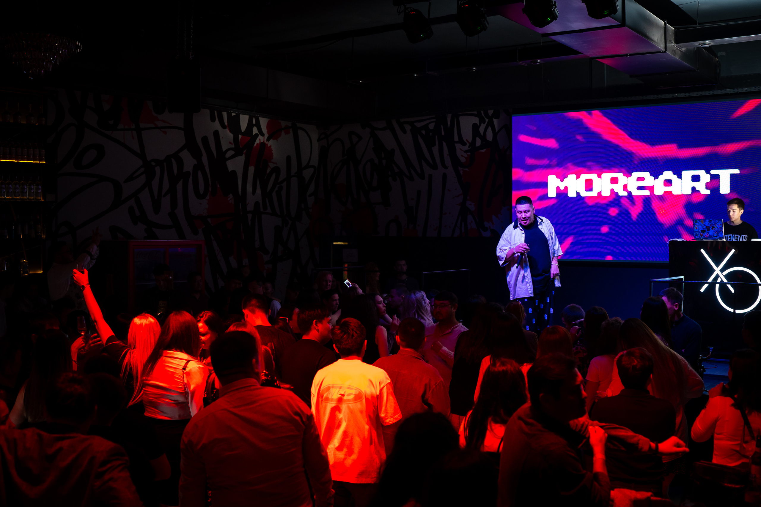 MOREART. Lounge Bar X.O