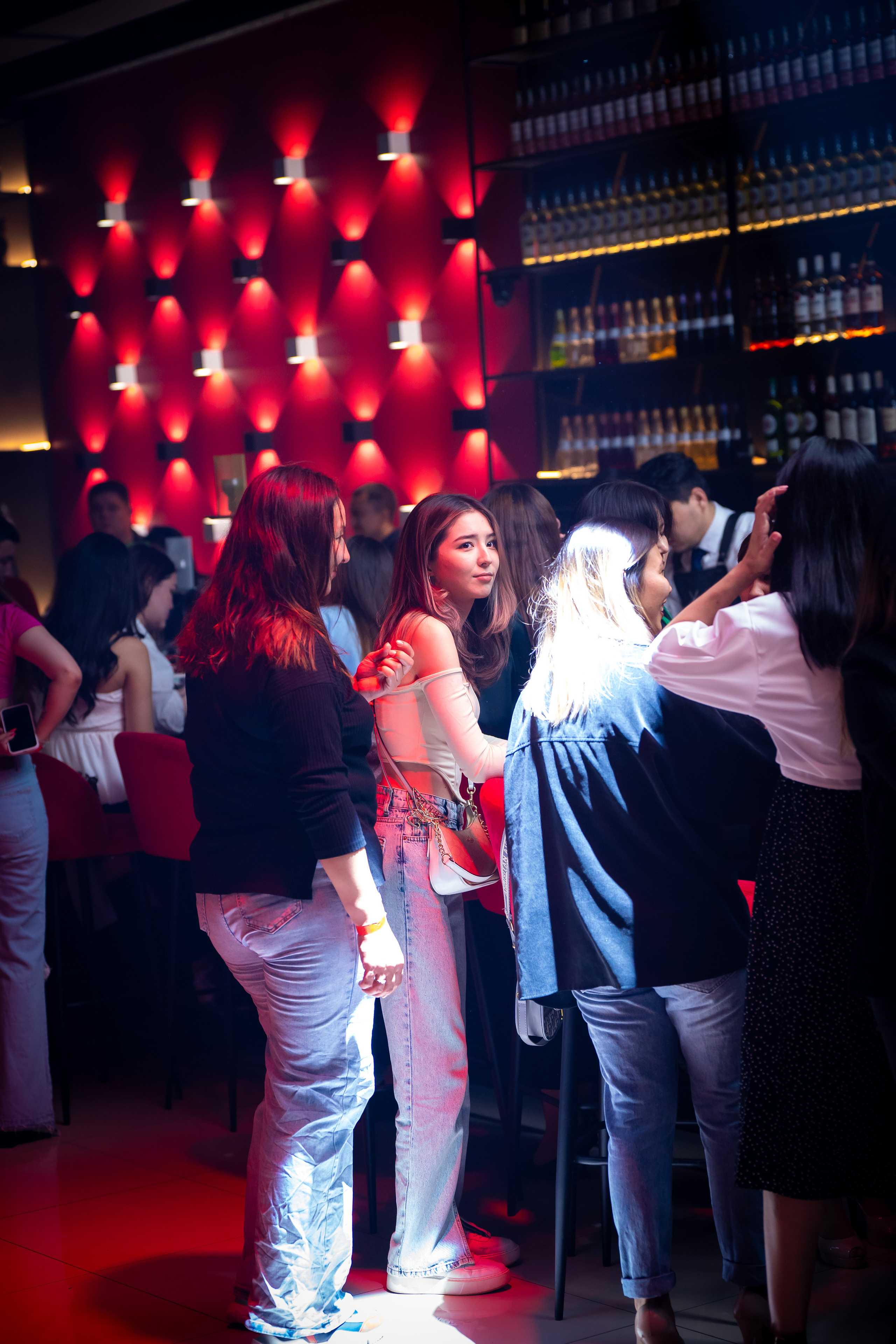 MOREART. Lounge Bar X.O