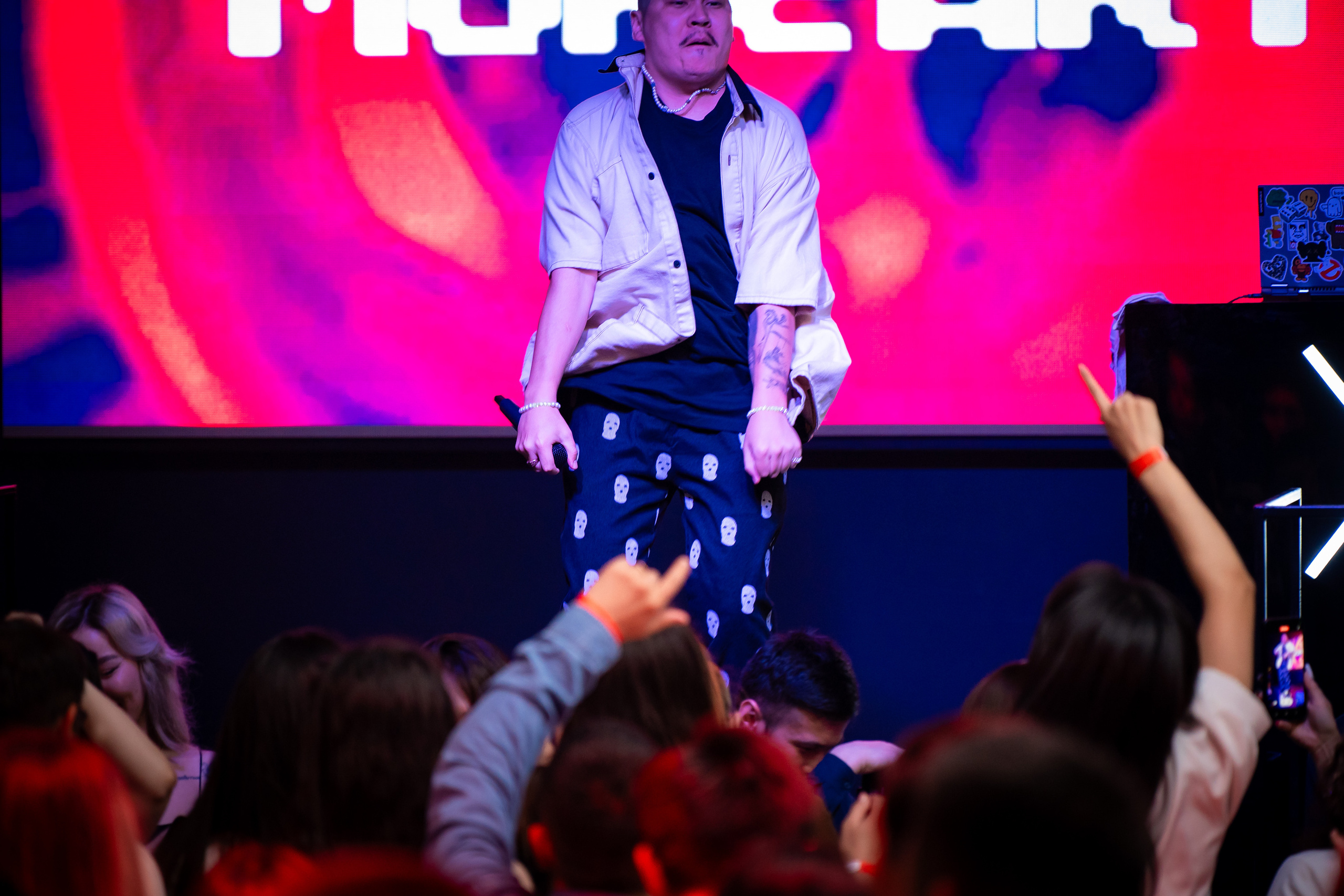 MOREART. Lounge Bar X.O