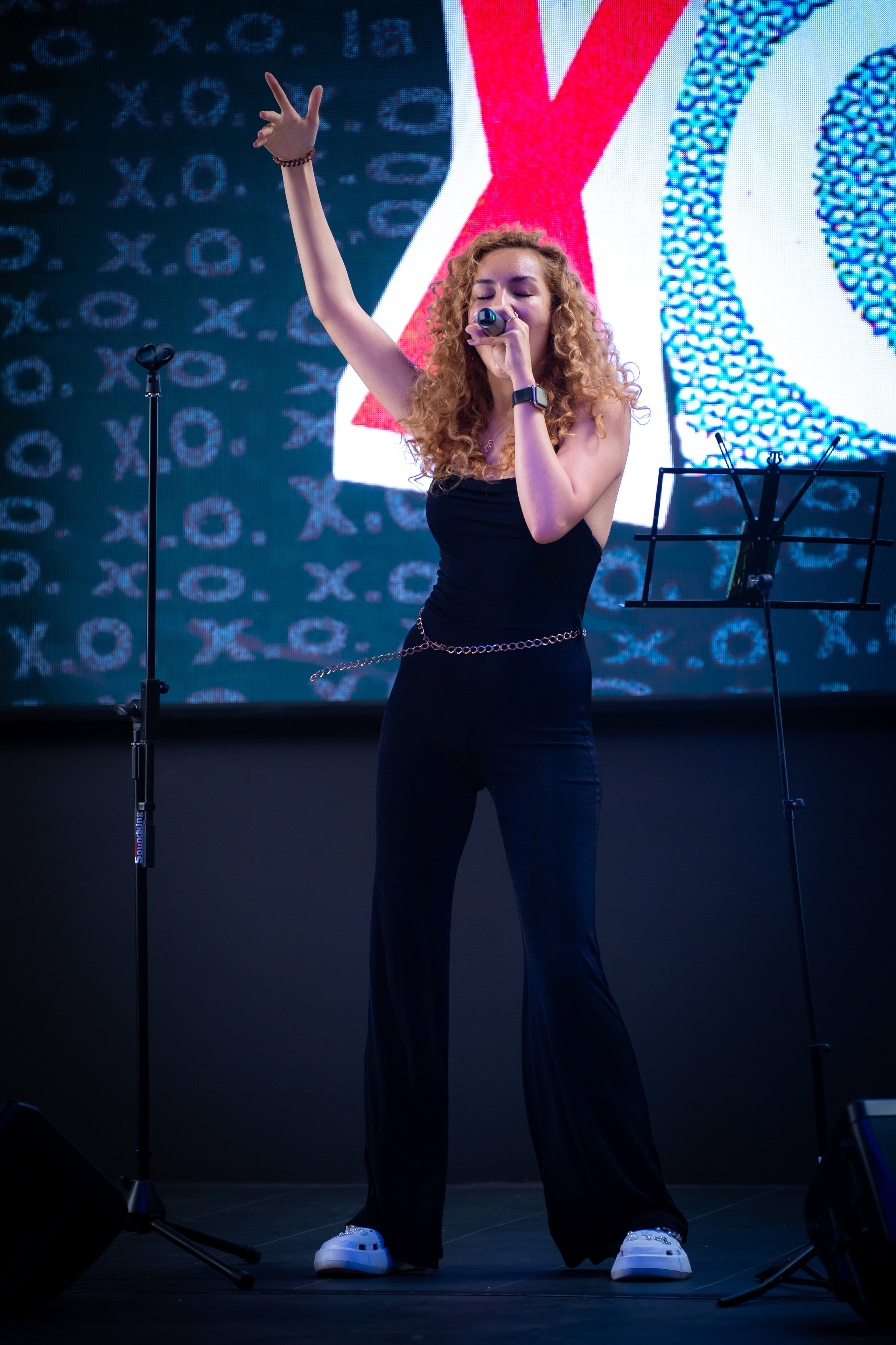 MOREART. Lounge Bar X.O