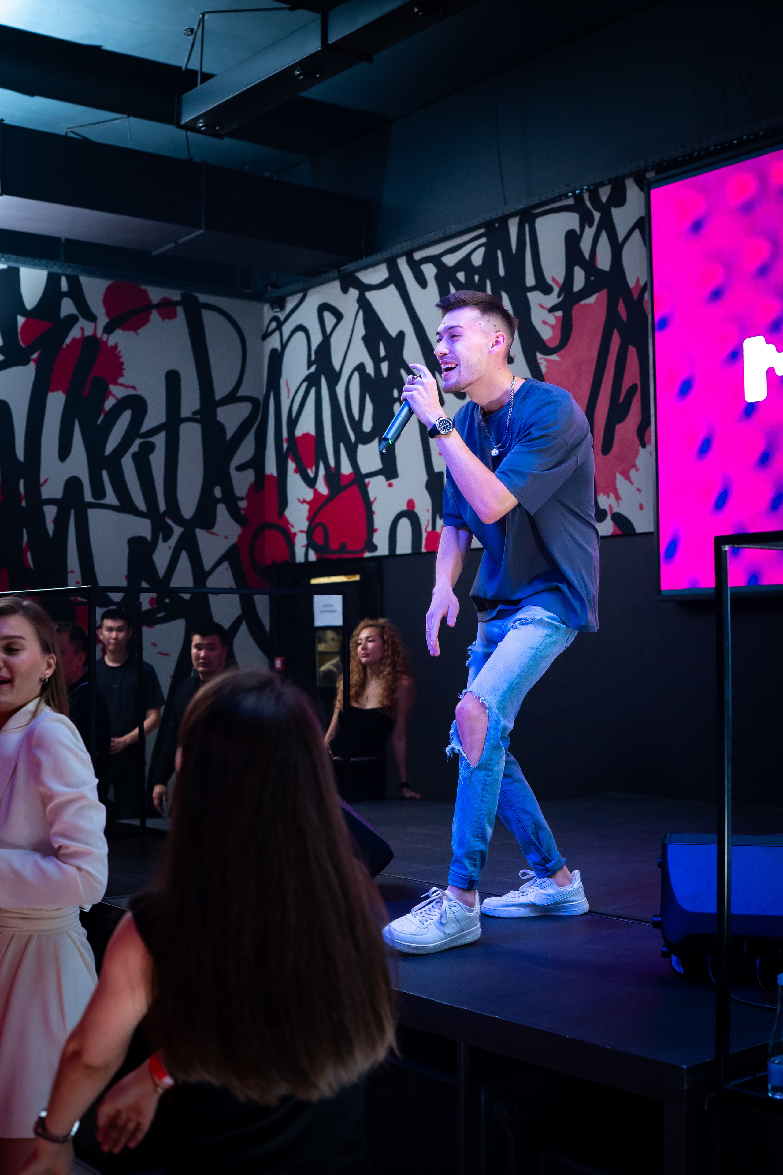 MOREART. Lounge Bar X.O