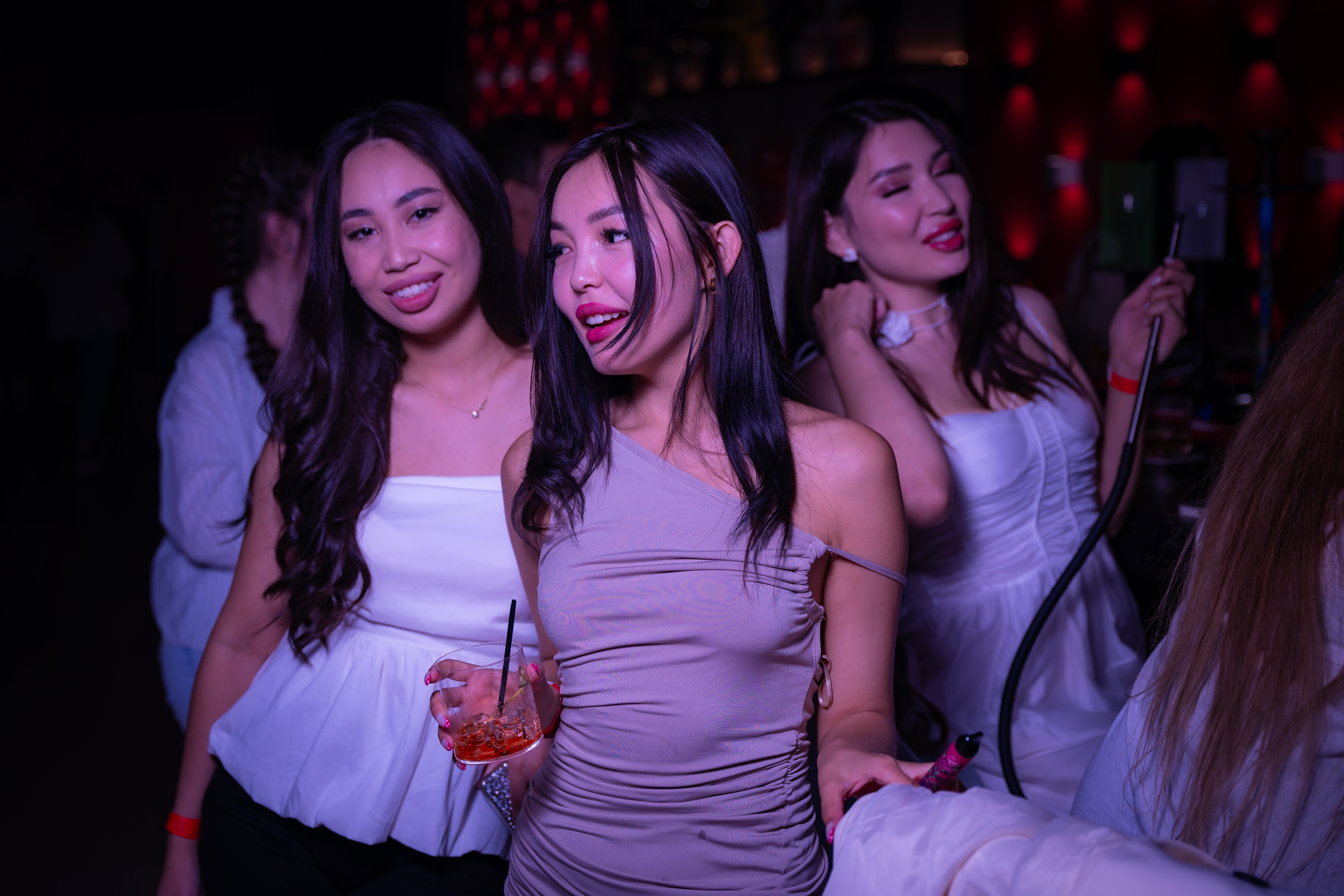 MOREART. Lounge Bar X.O