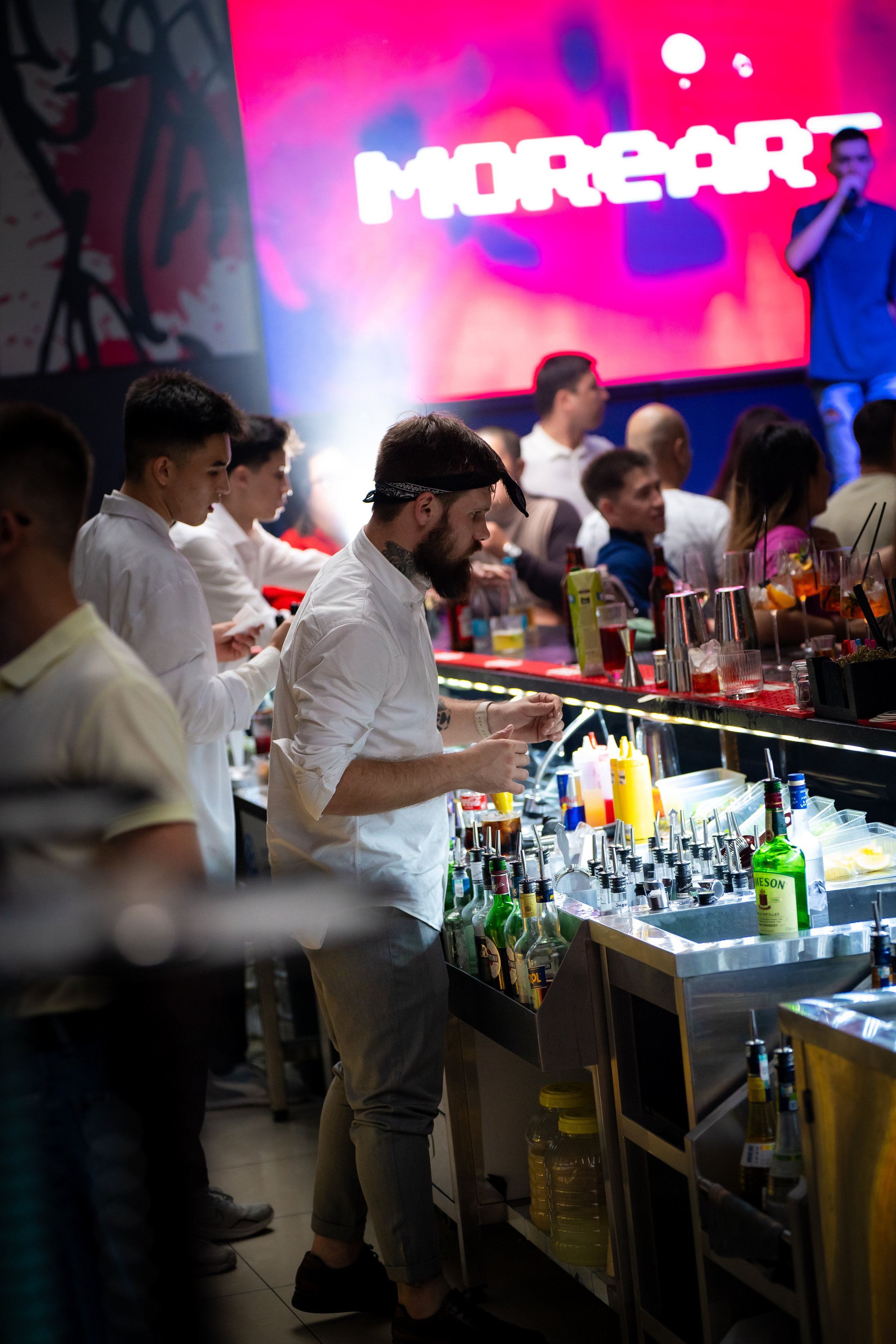 MOREART. Lounge Bar X.O