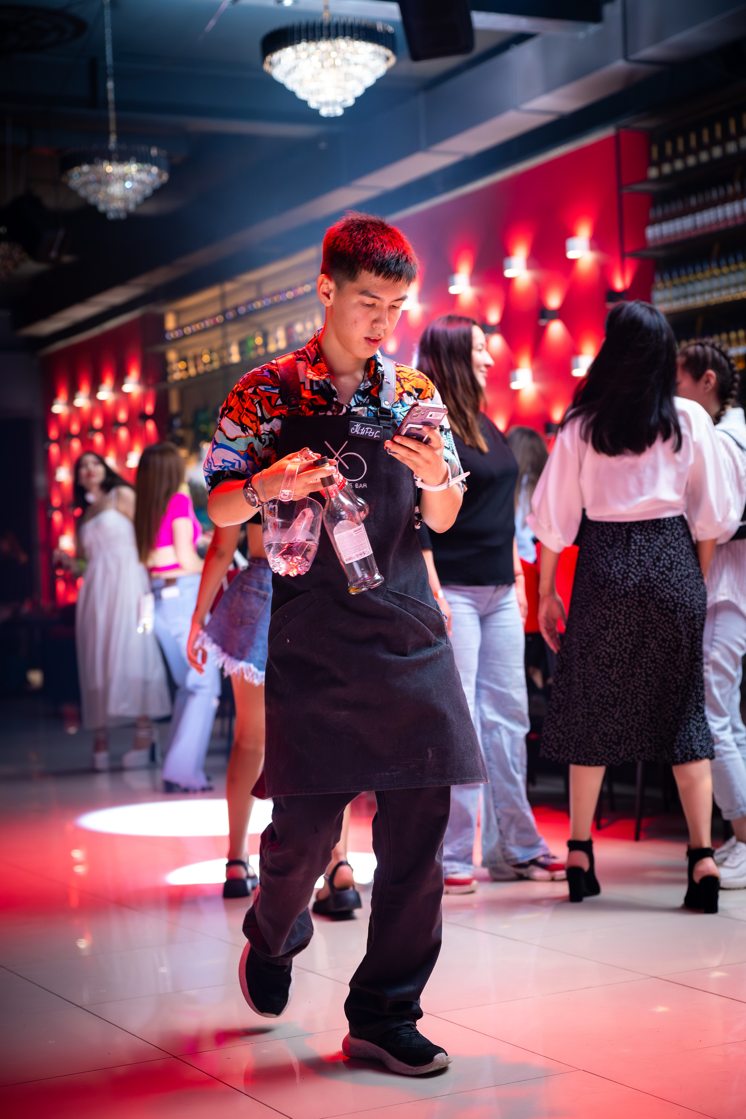 MOREART. Lounge Bar X.O