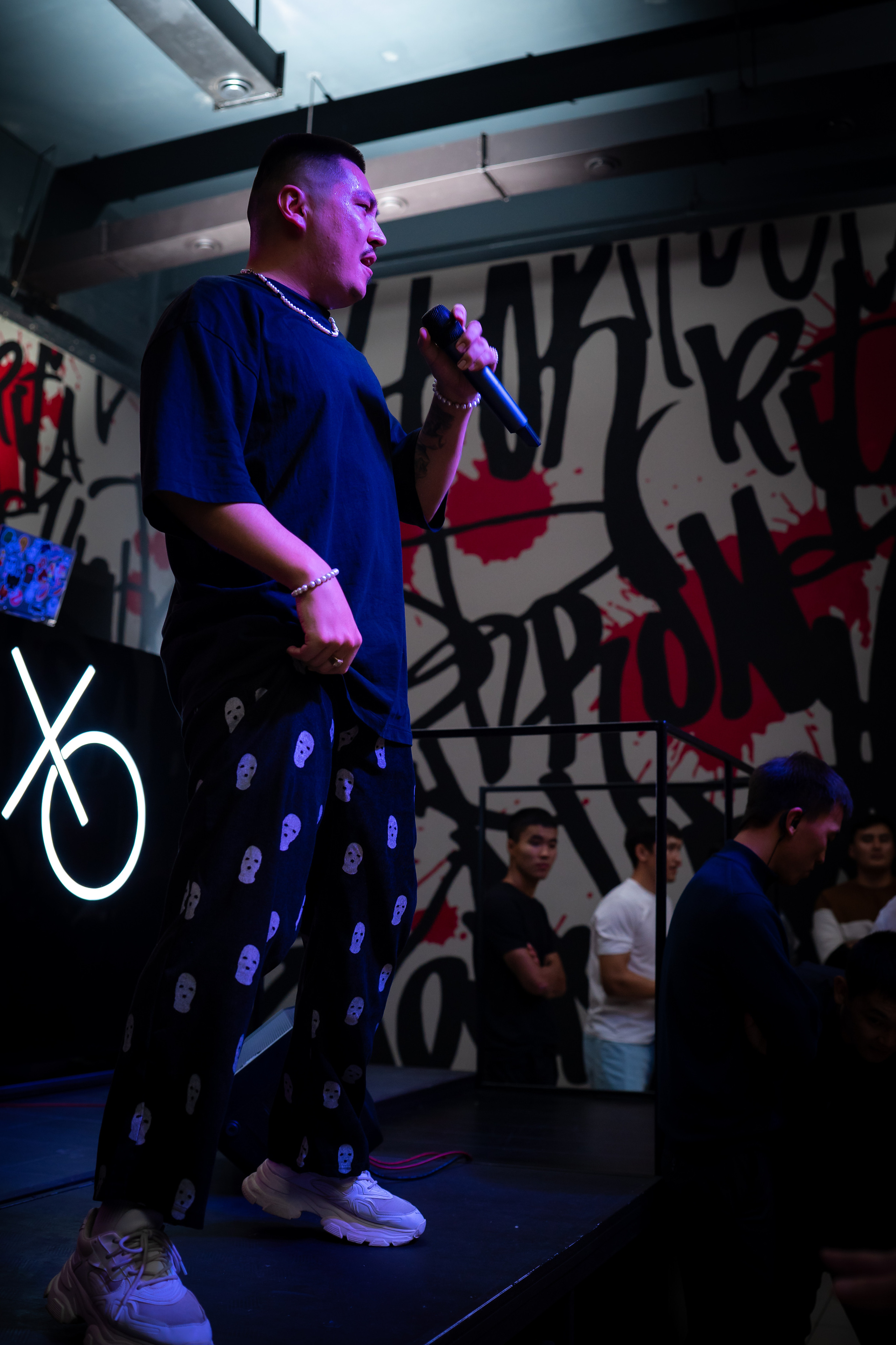 MOREART. Lounge Bar X.O