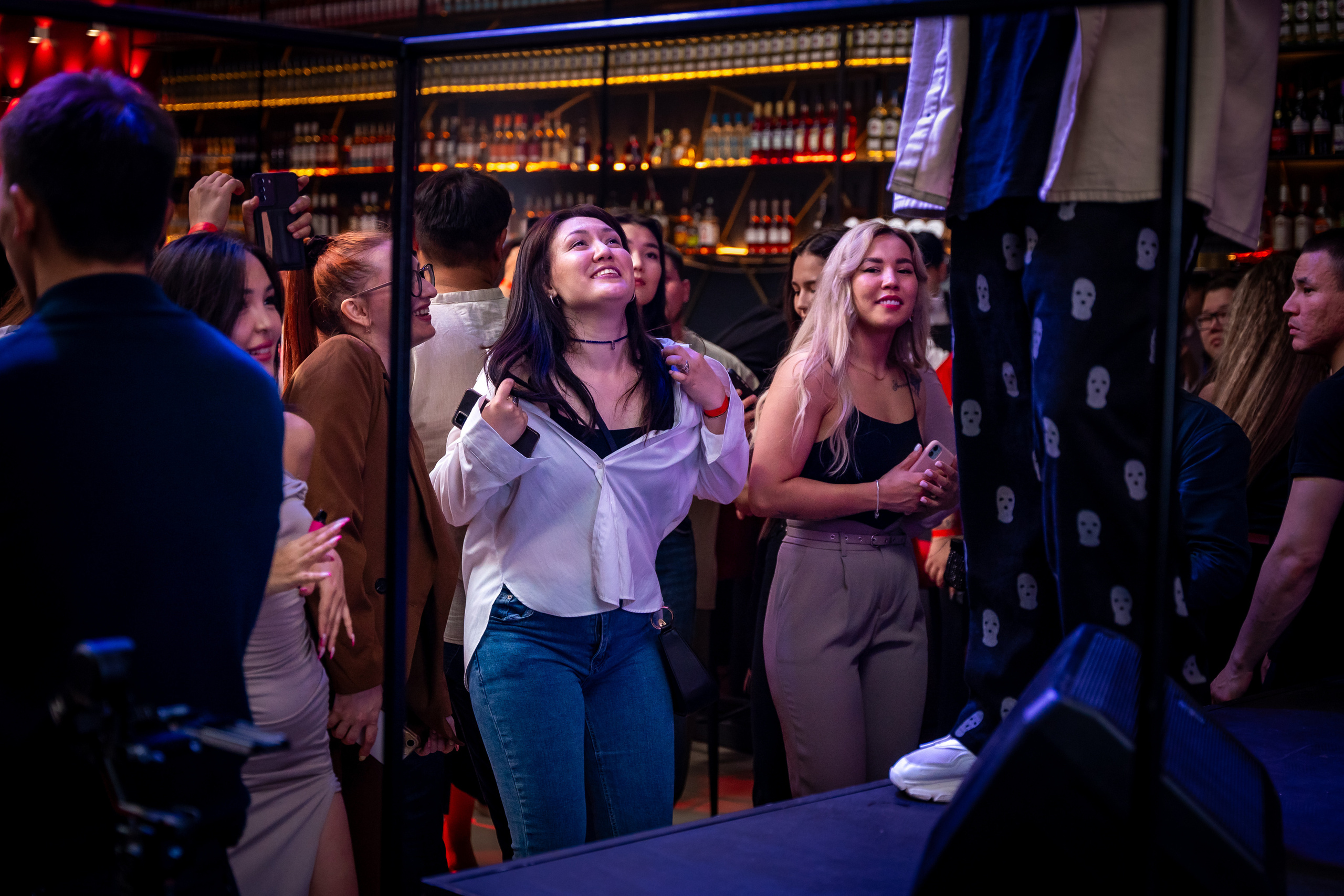 MOREART. Lounge Bar X.O