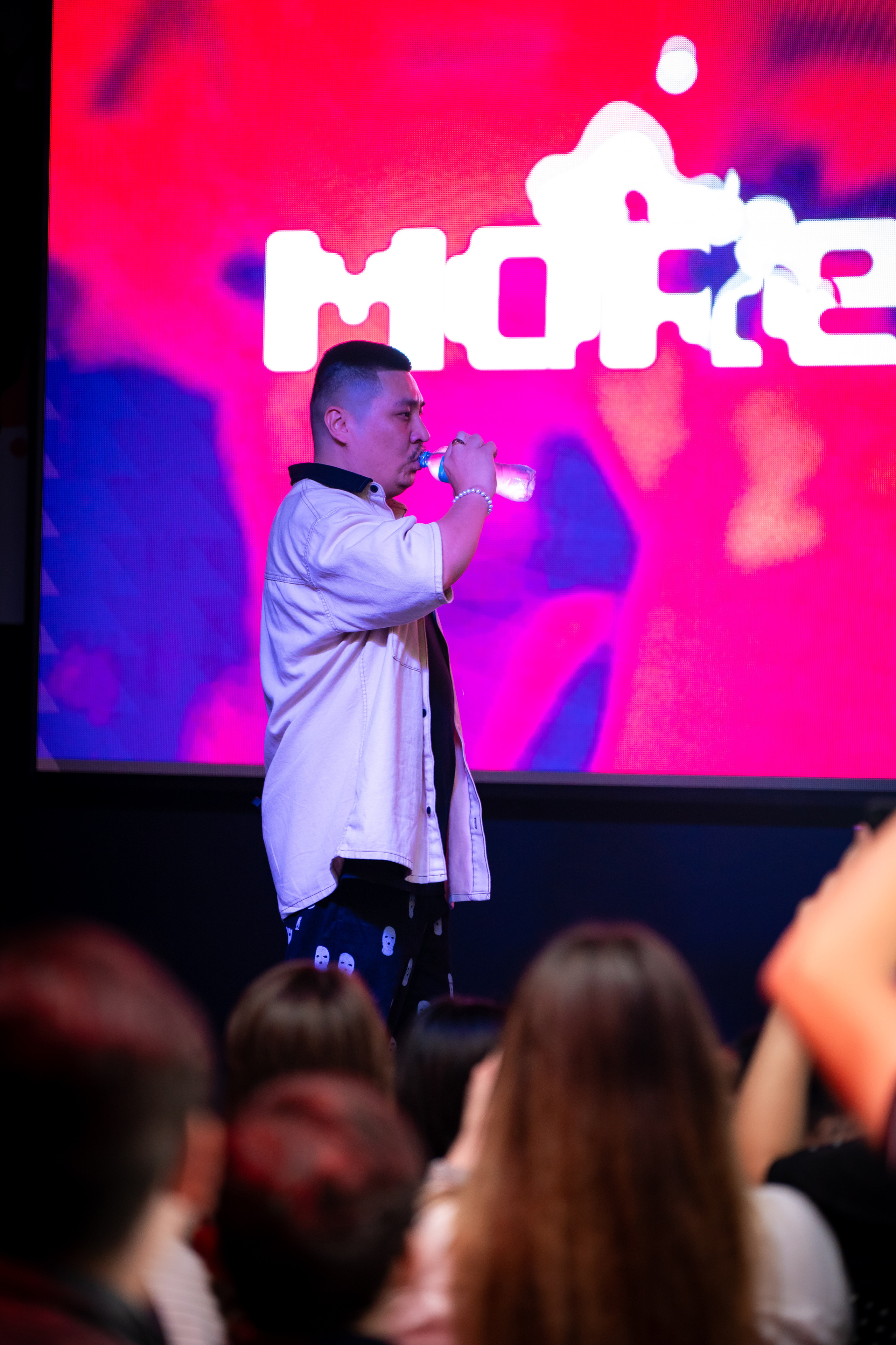 MOREART. Lounge Bar X.O