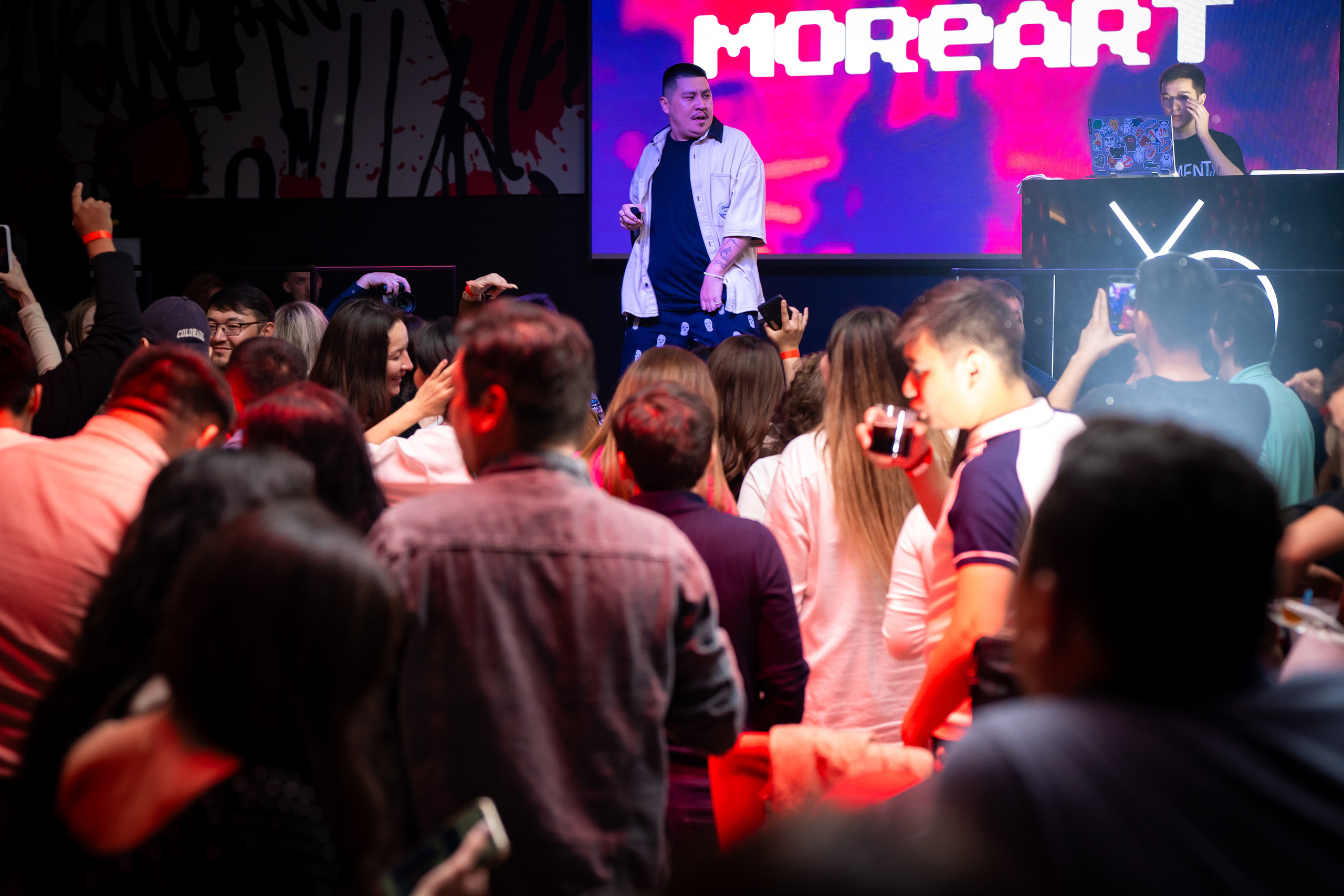 MOREART. Lounge Bar X.O