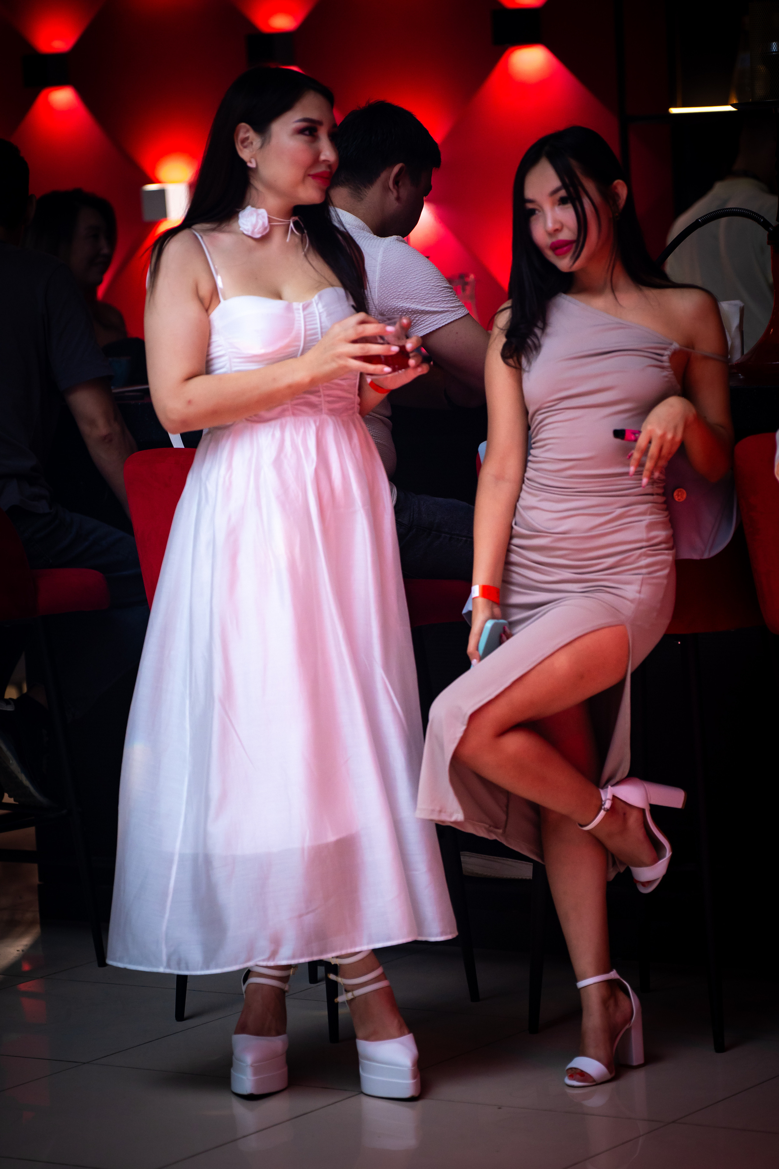 MOREART. Lounge Bar X.O